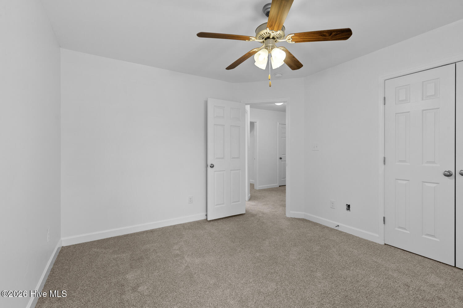 100553312 | Photo 37