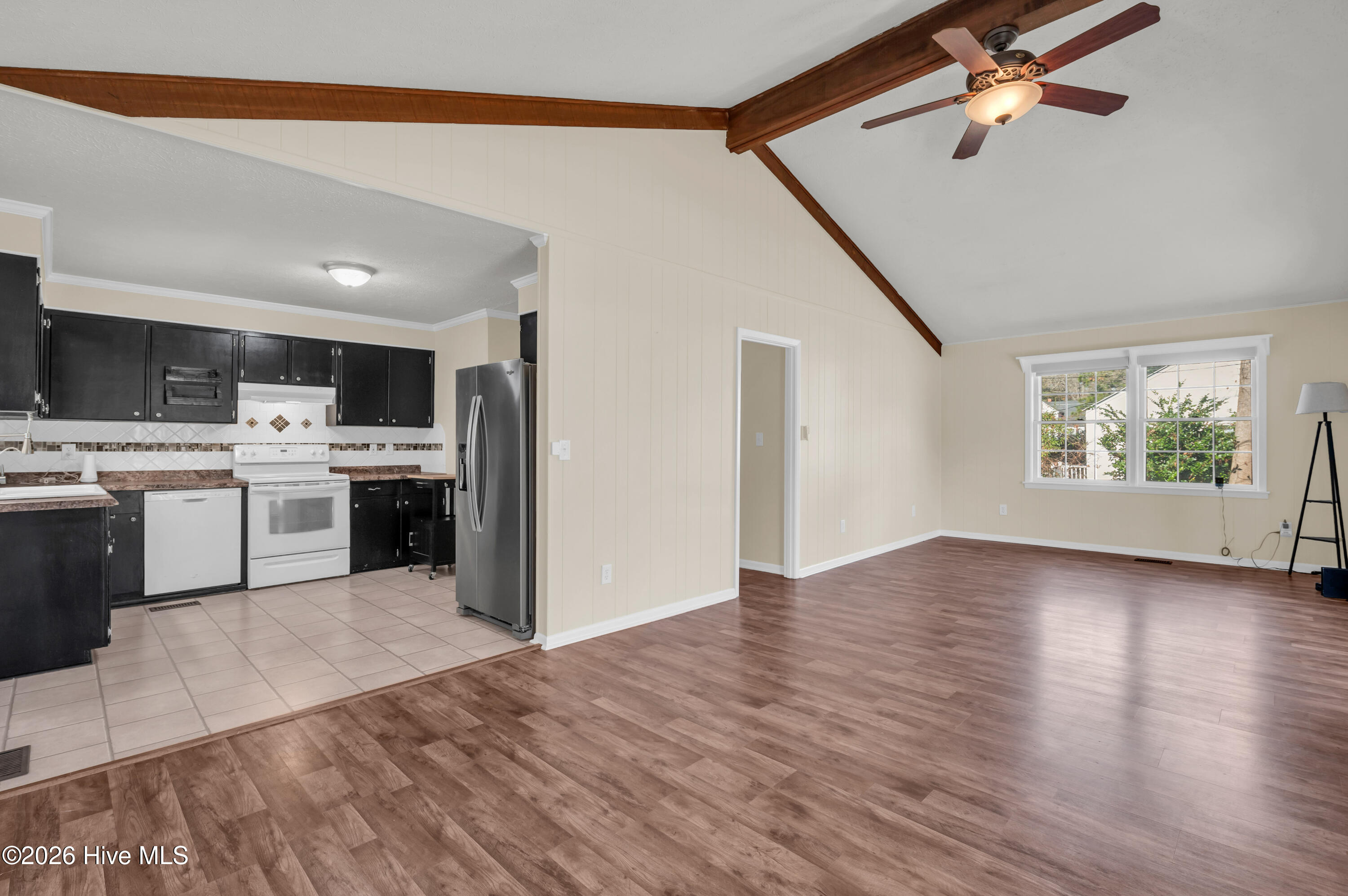 100547625 | Photo 10