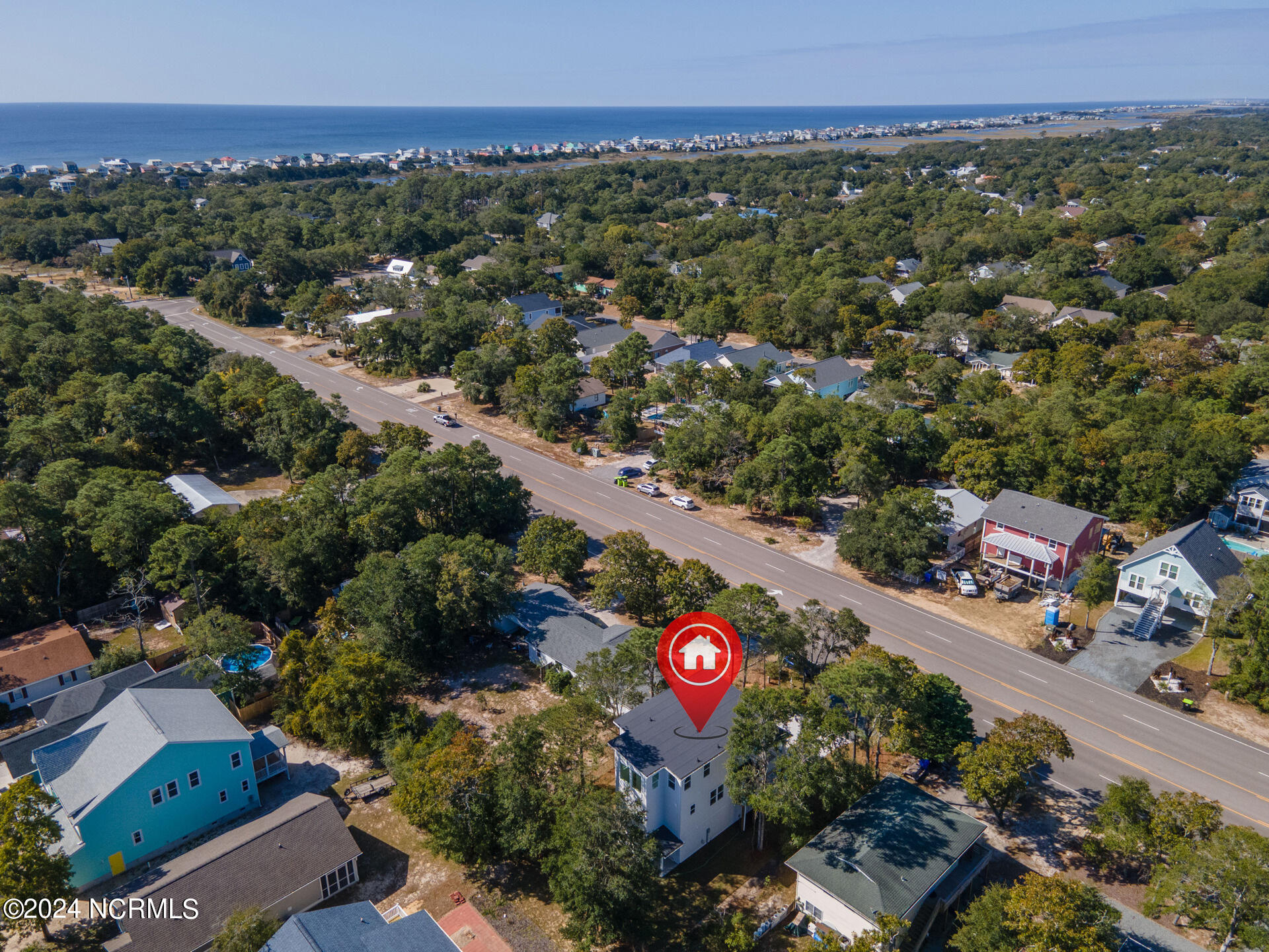 100549617 | Photo 42