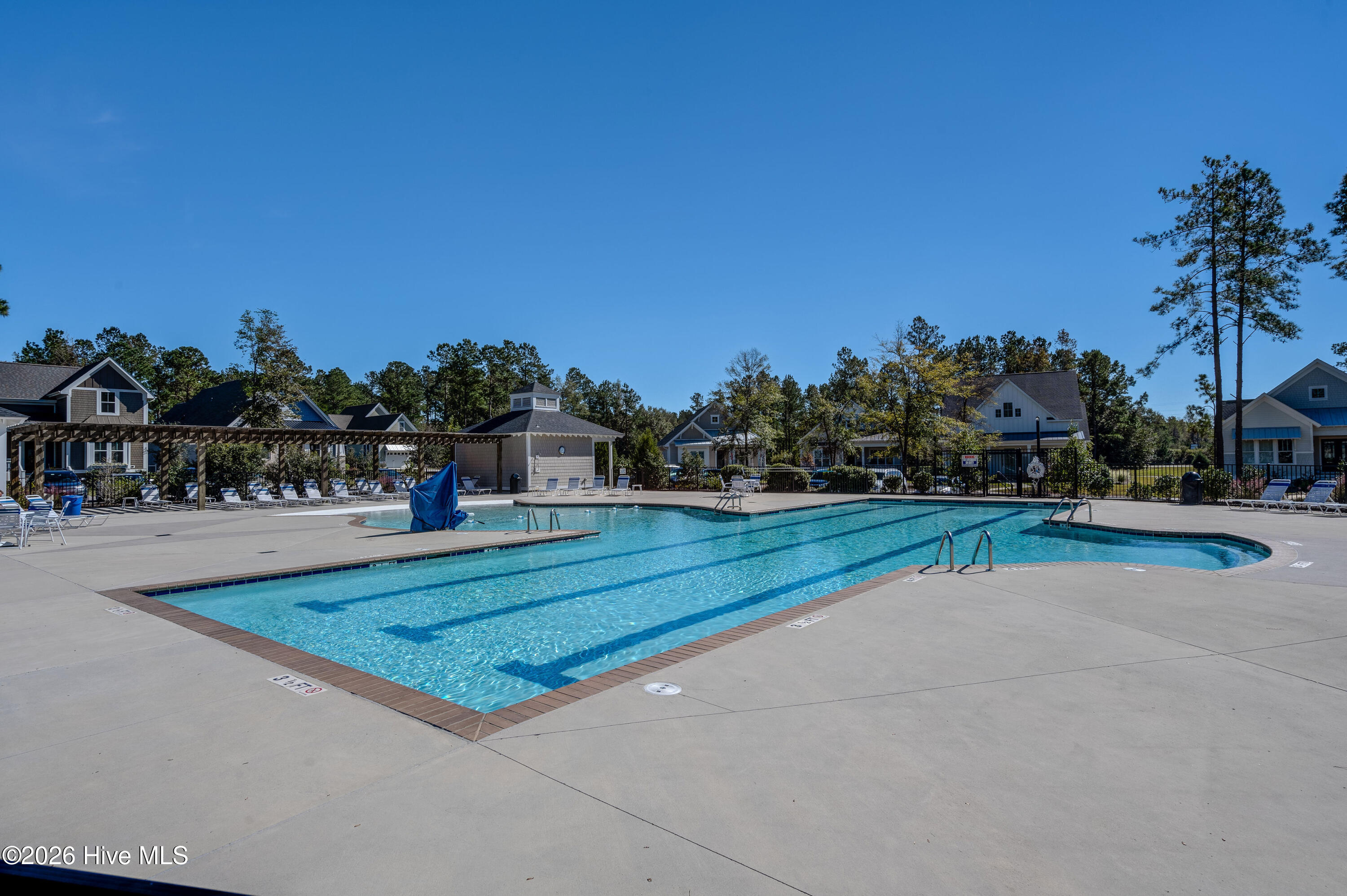 100558964 | Photo 30