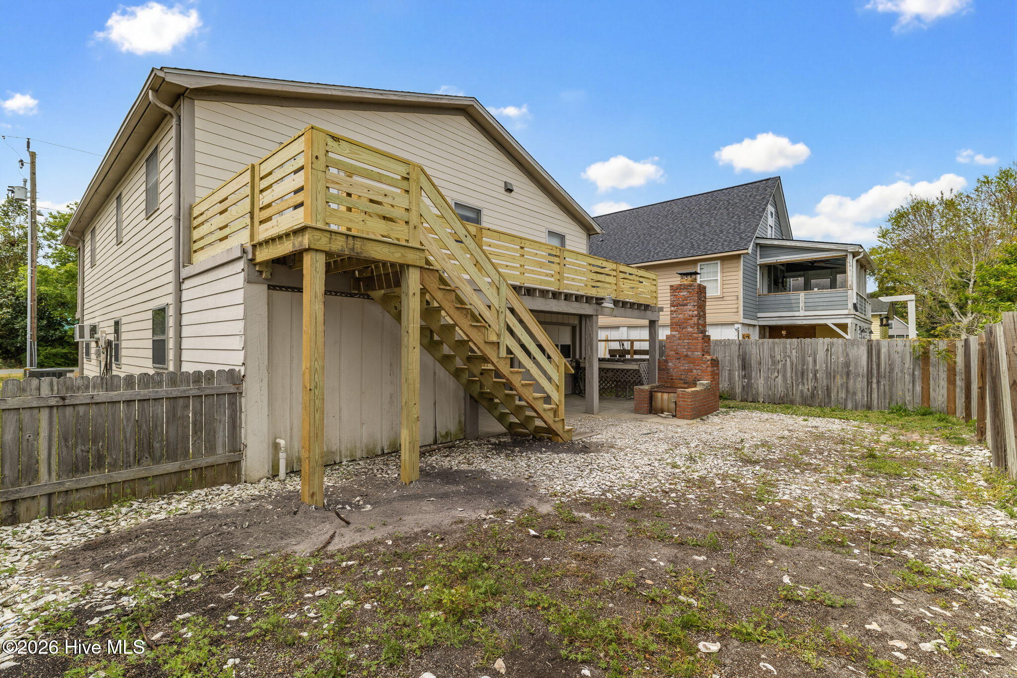 100565875 | Photo 34