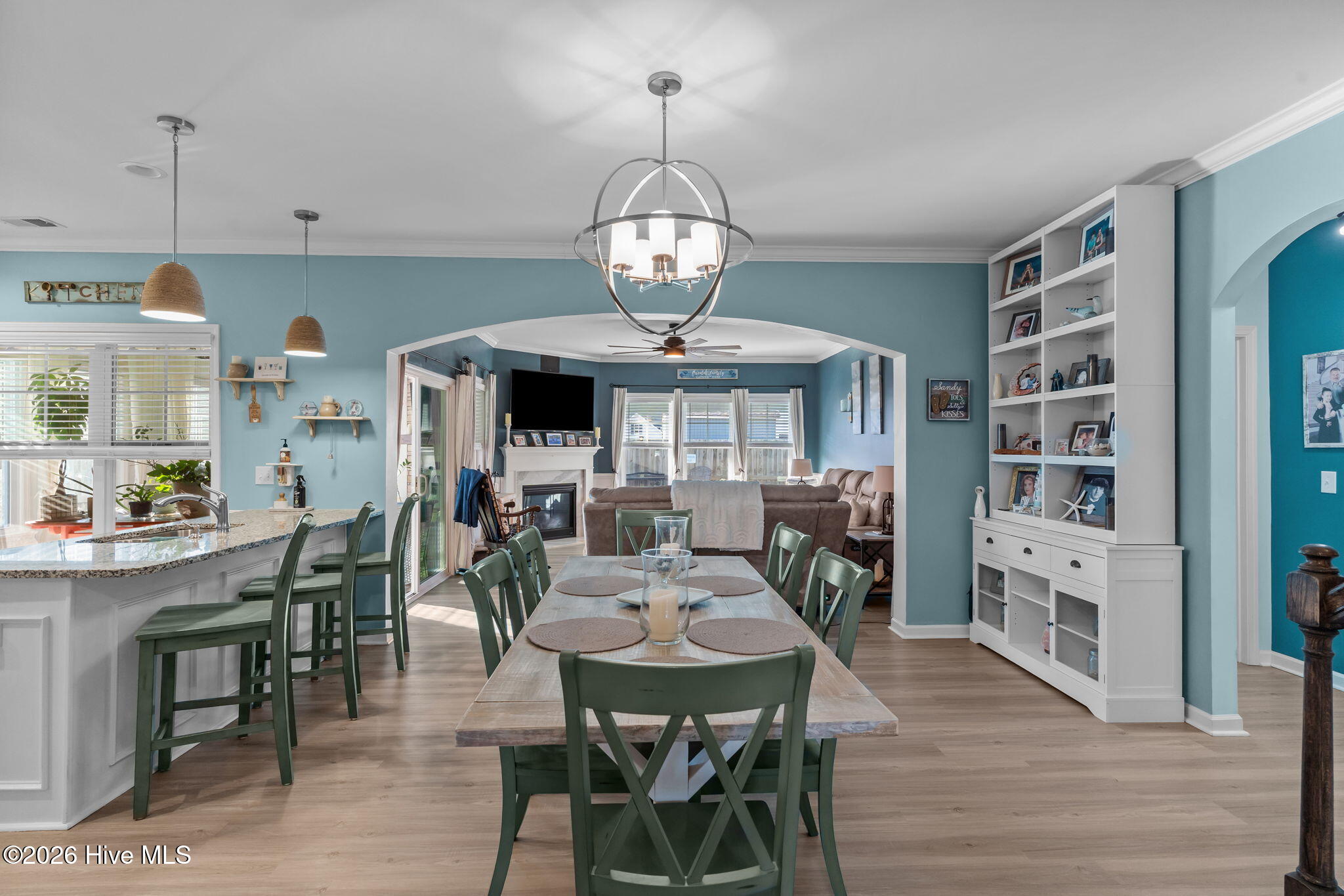 100550760 | Photo 15