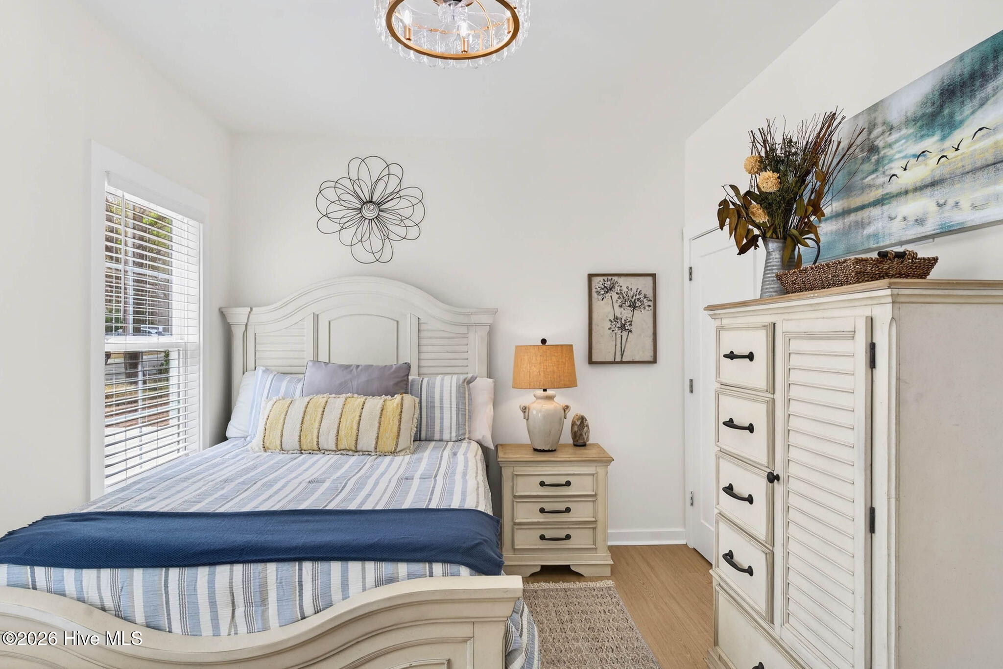 100563194 | Photo 26