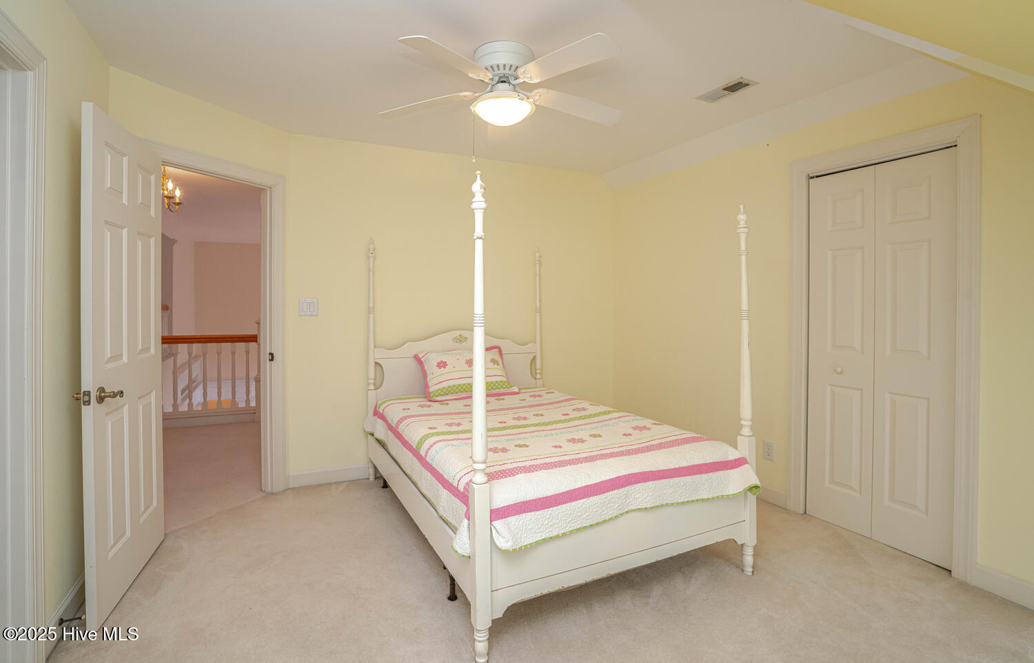 100510807 | Photo 56