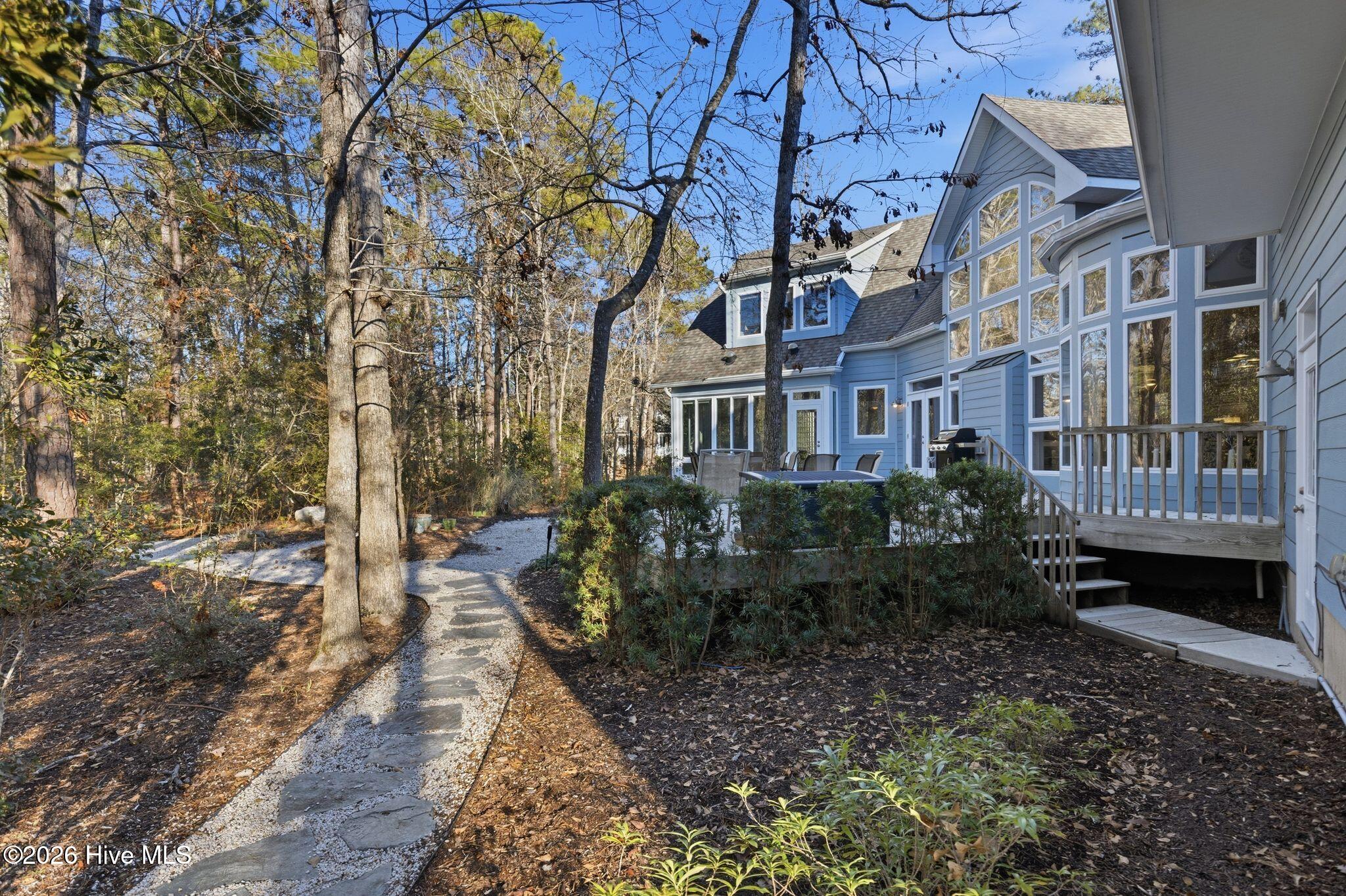 100555834 | Photo 110