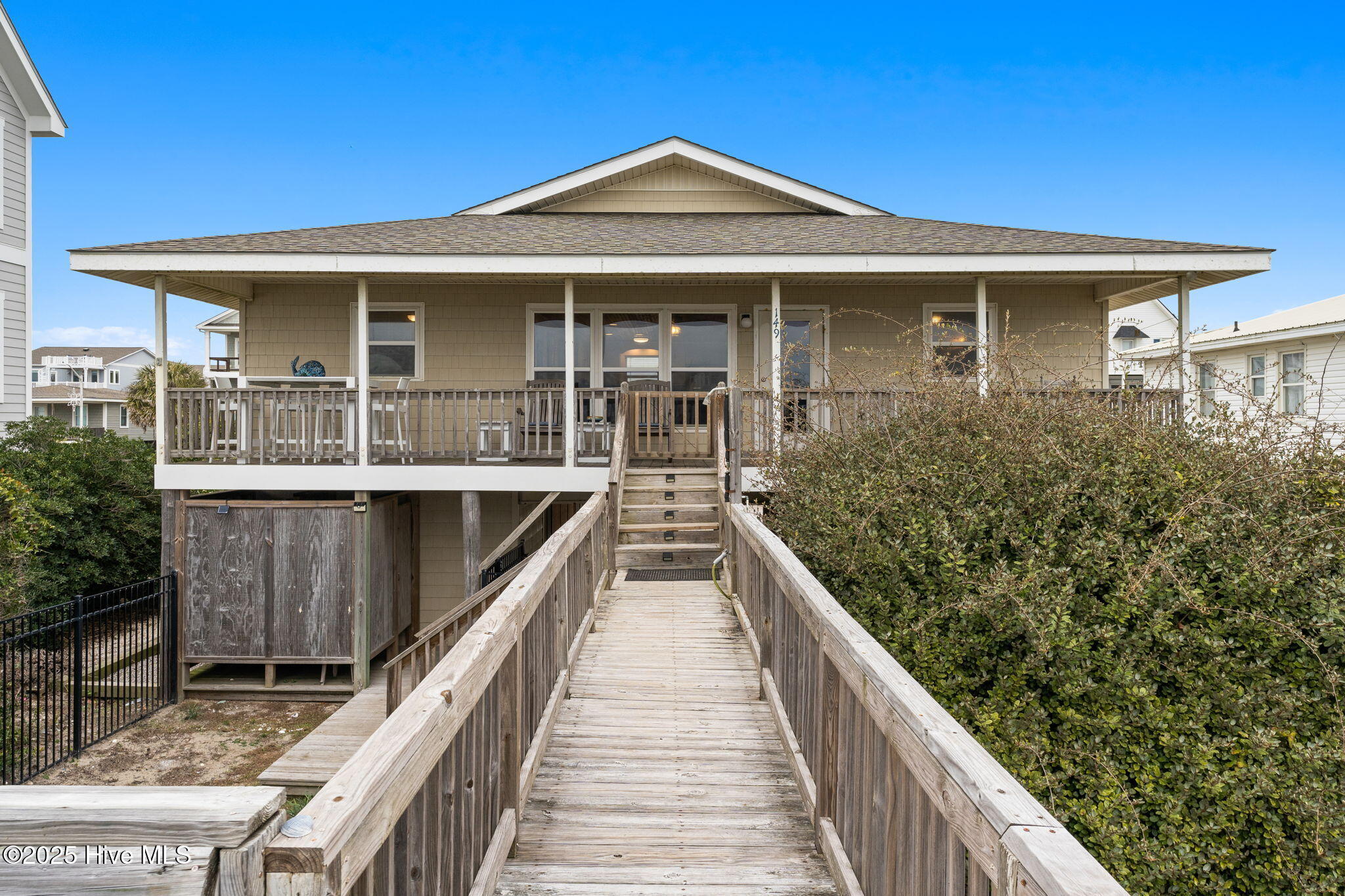 100544843 | Photo 37