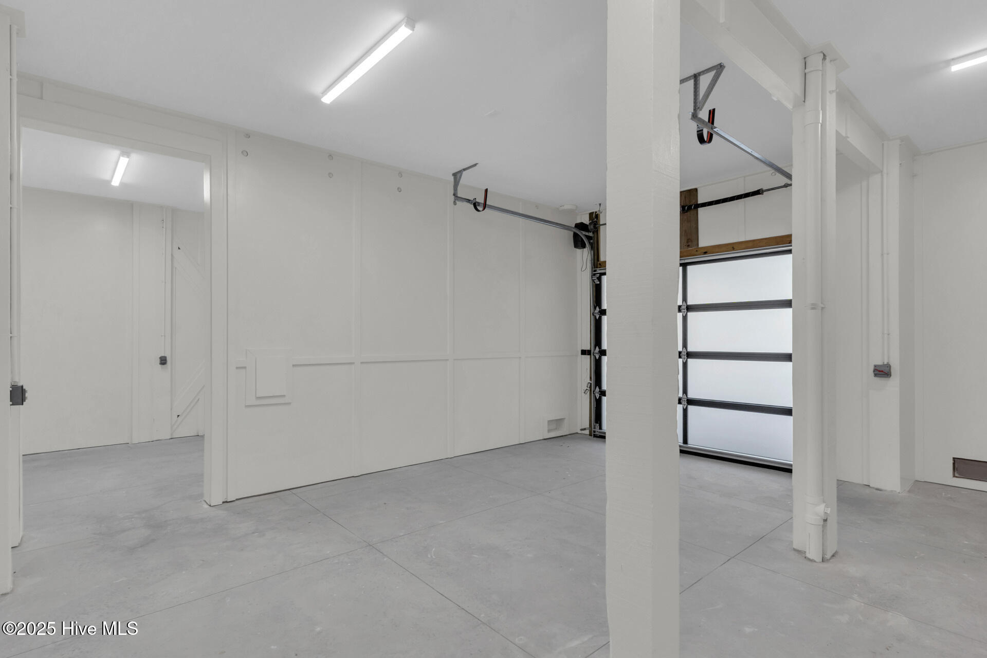 100539388 | Photo 58