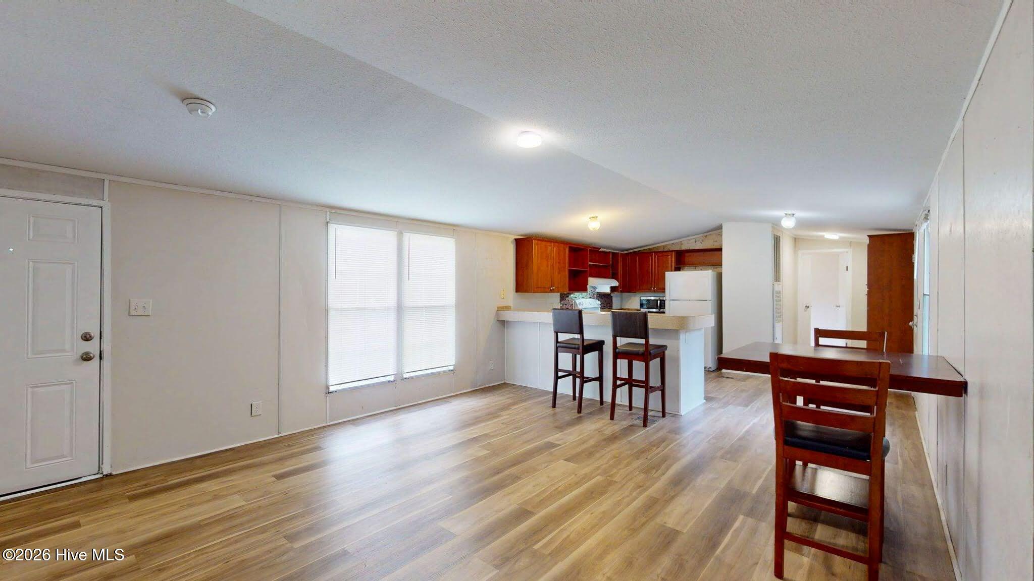 3463 Grist Creek — listing photograph 5