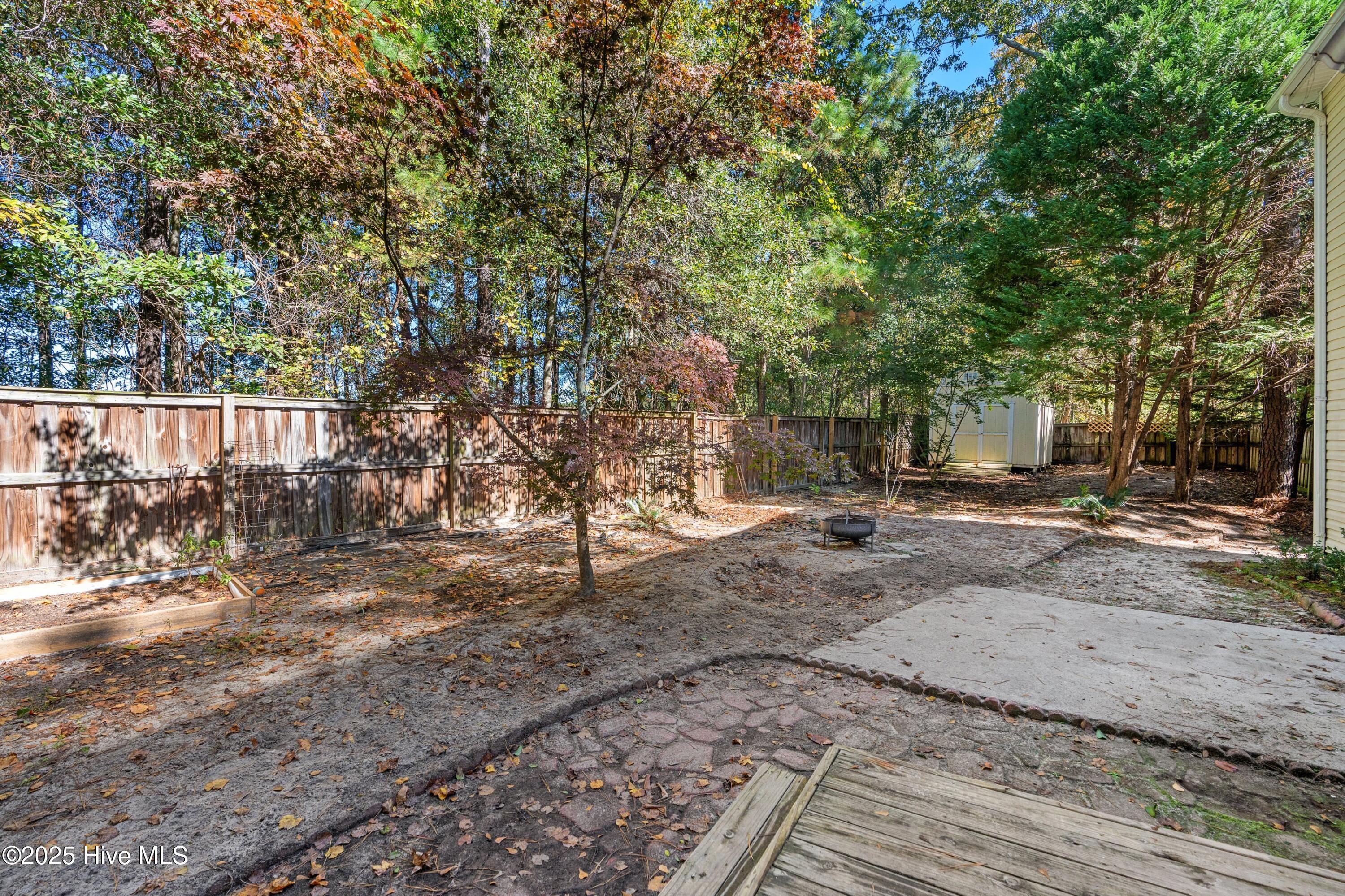 100565121 | Photo 32