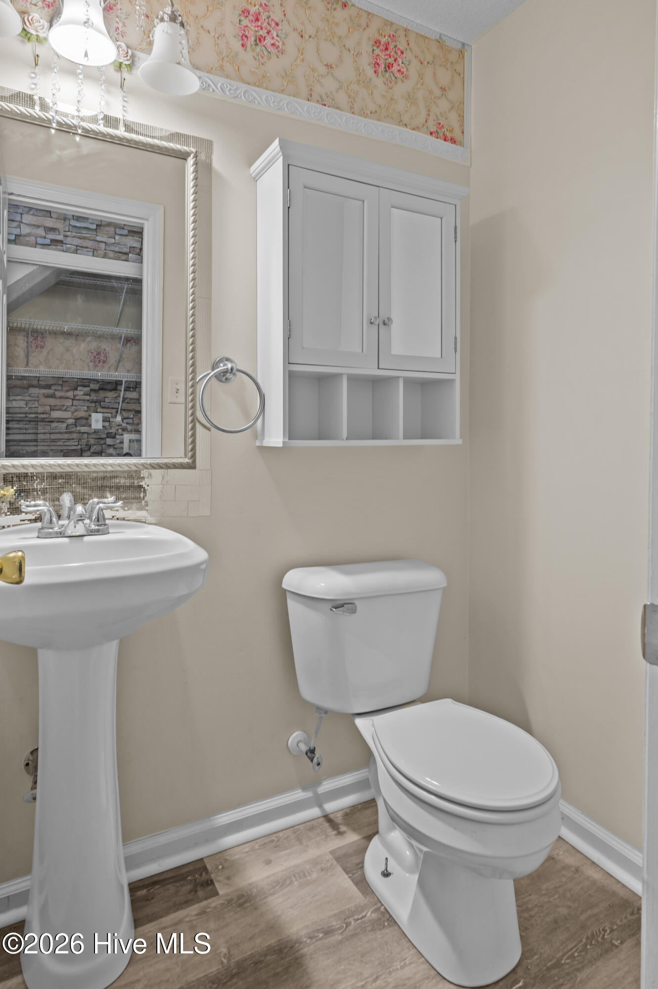 100541595 | Photo 29