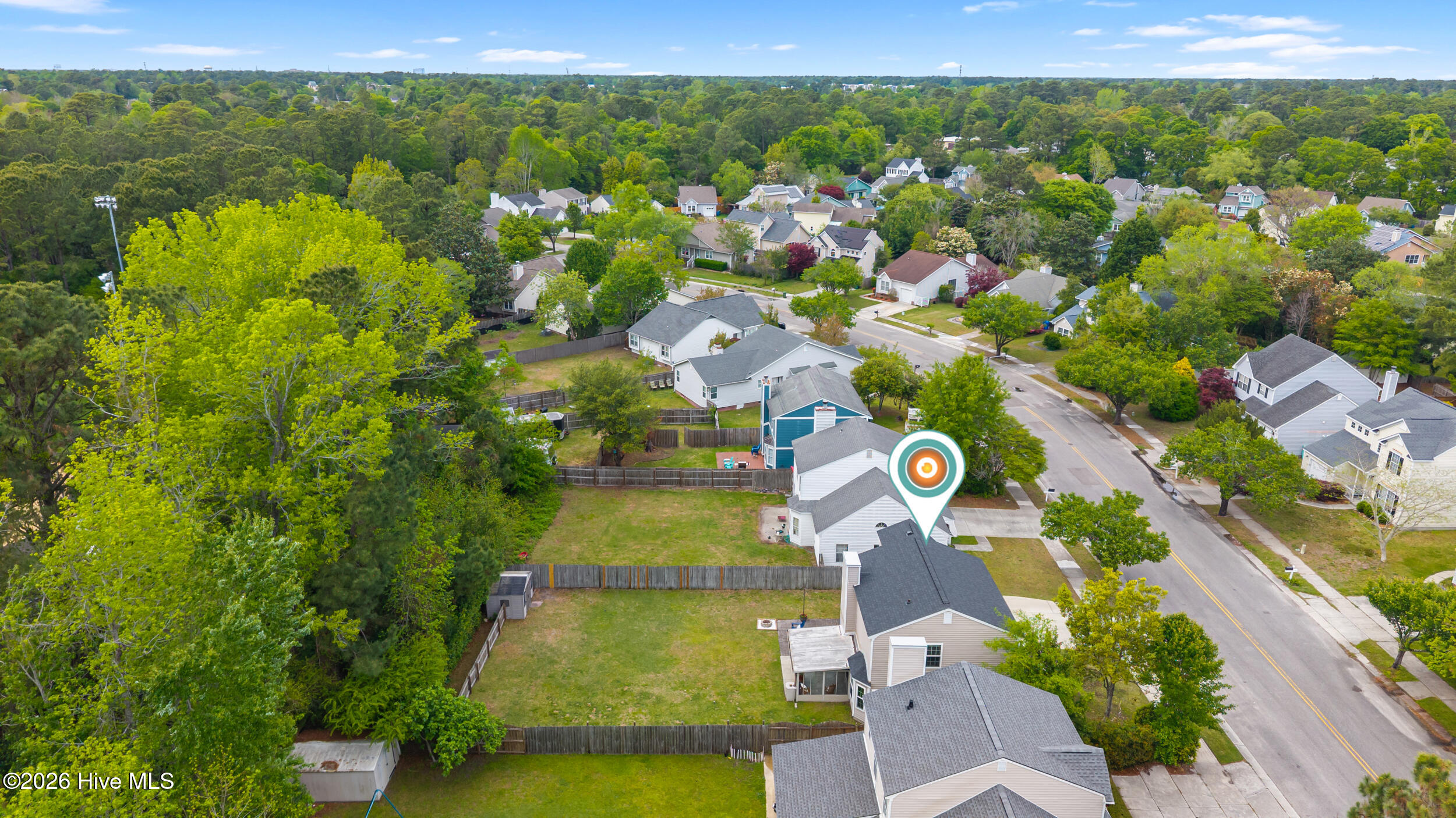 100565857 | Photo 33