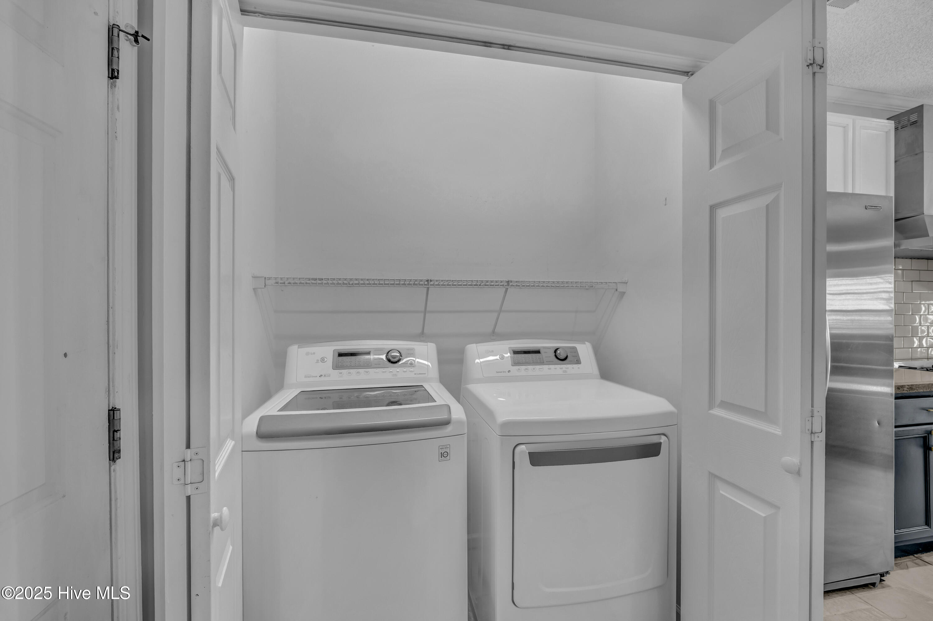 100540259 | Photo 24