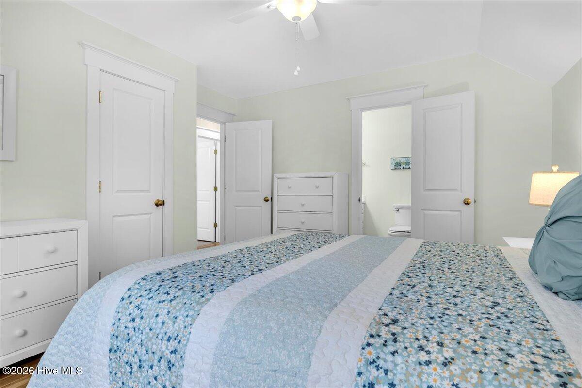 100556274 | Photo 41