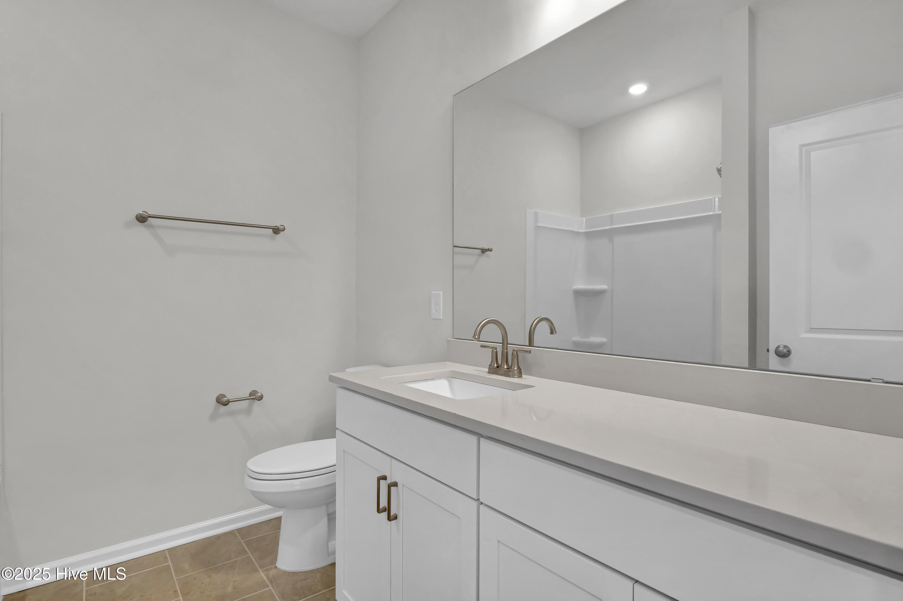 100490369 | Photo 27