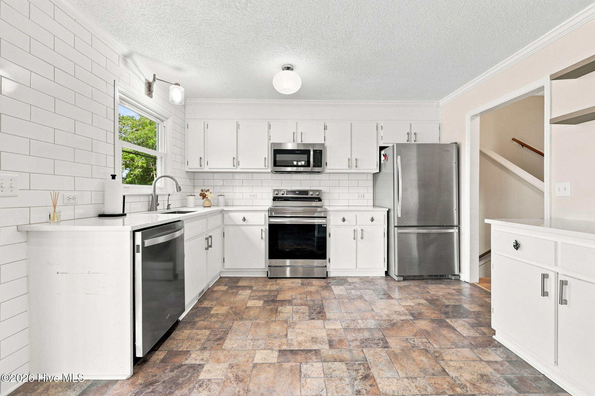 907 Oak 