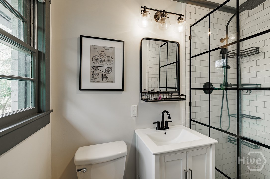 400 Greencrest Drive