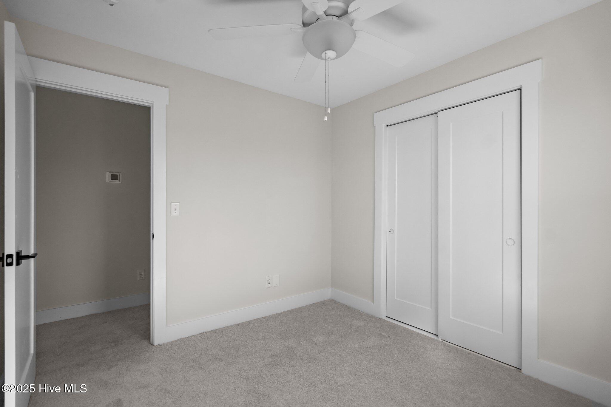 100556571 | Photo 32