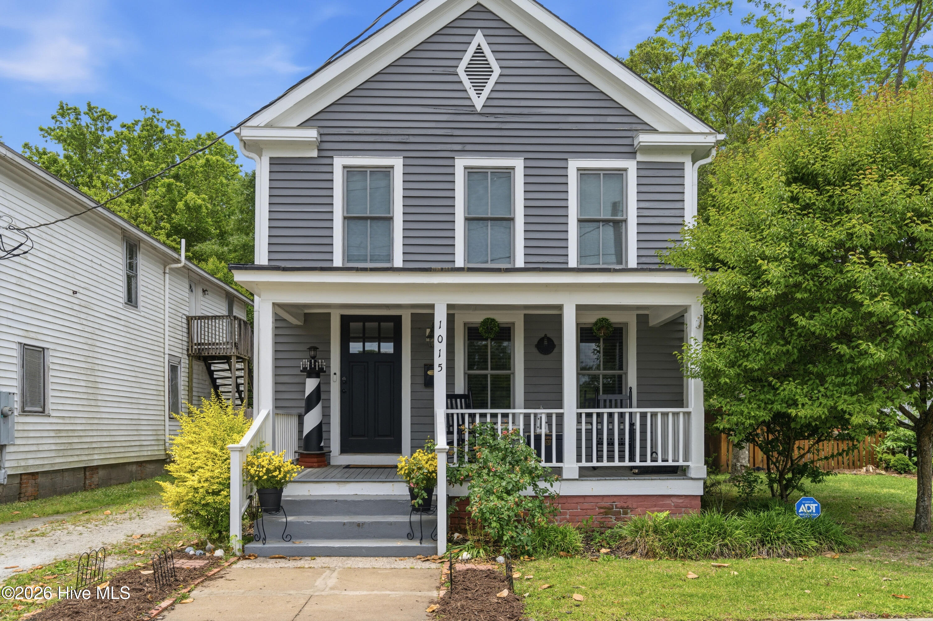 1015 Craven, New Bern, North Carolina, 3 Bedrooms Bedrooms, 6 Rooms Rooms,2 BathroomsBathrooms,Single family residence,For sale,Craven,100563988 1015 Craven, New Bern, North Carolina, 3 Bedrooms Bedrooms, 6 Rooms Rooms,2 BathroomsBathrooms,Single family residence,For sale,Craven,100563988