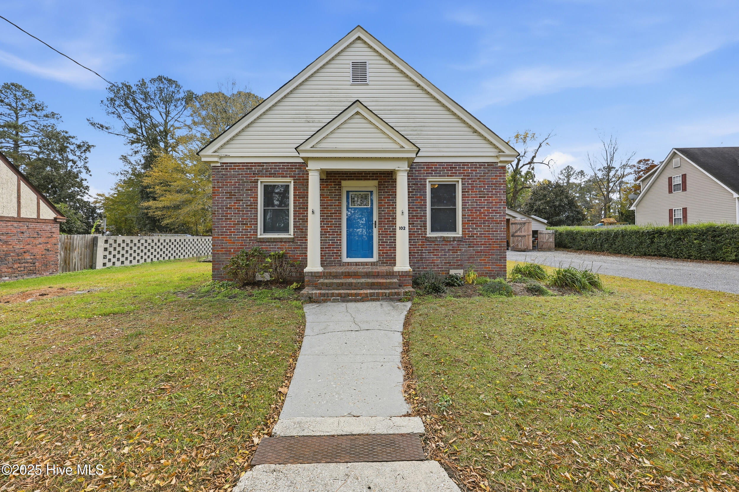 Homes for sale in Gatesville, NC | 102 W Maple St, Gatesville, NC 27938 | MLS# 100540805