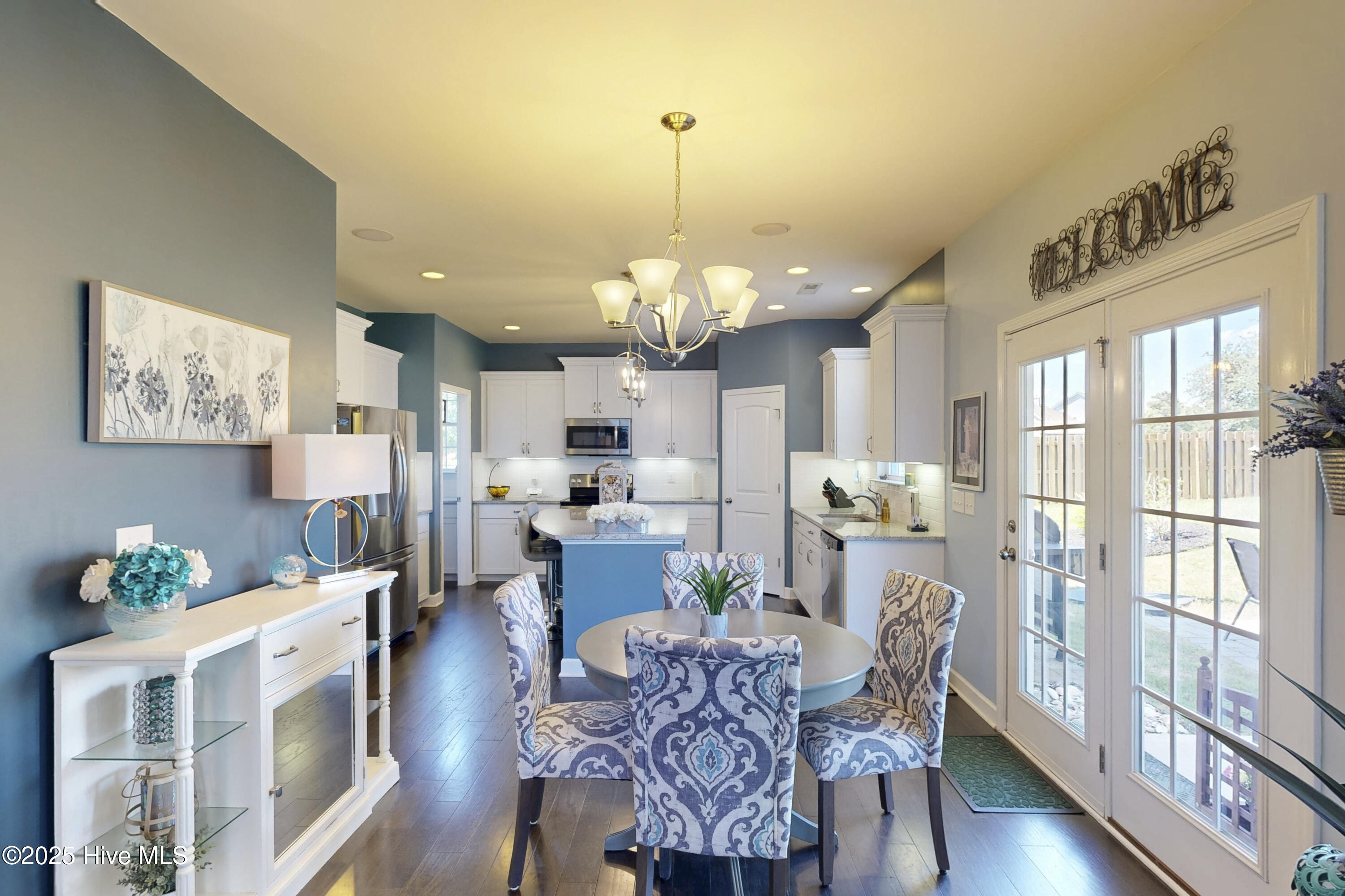 100509634 | Photo 12