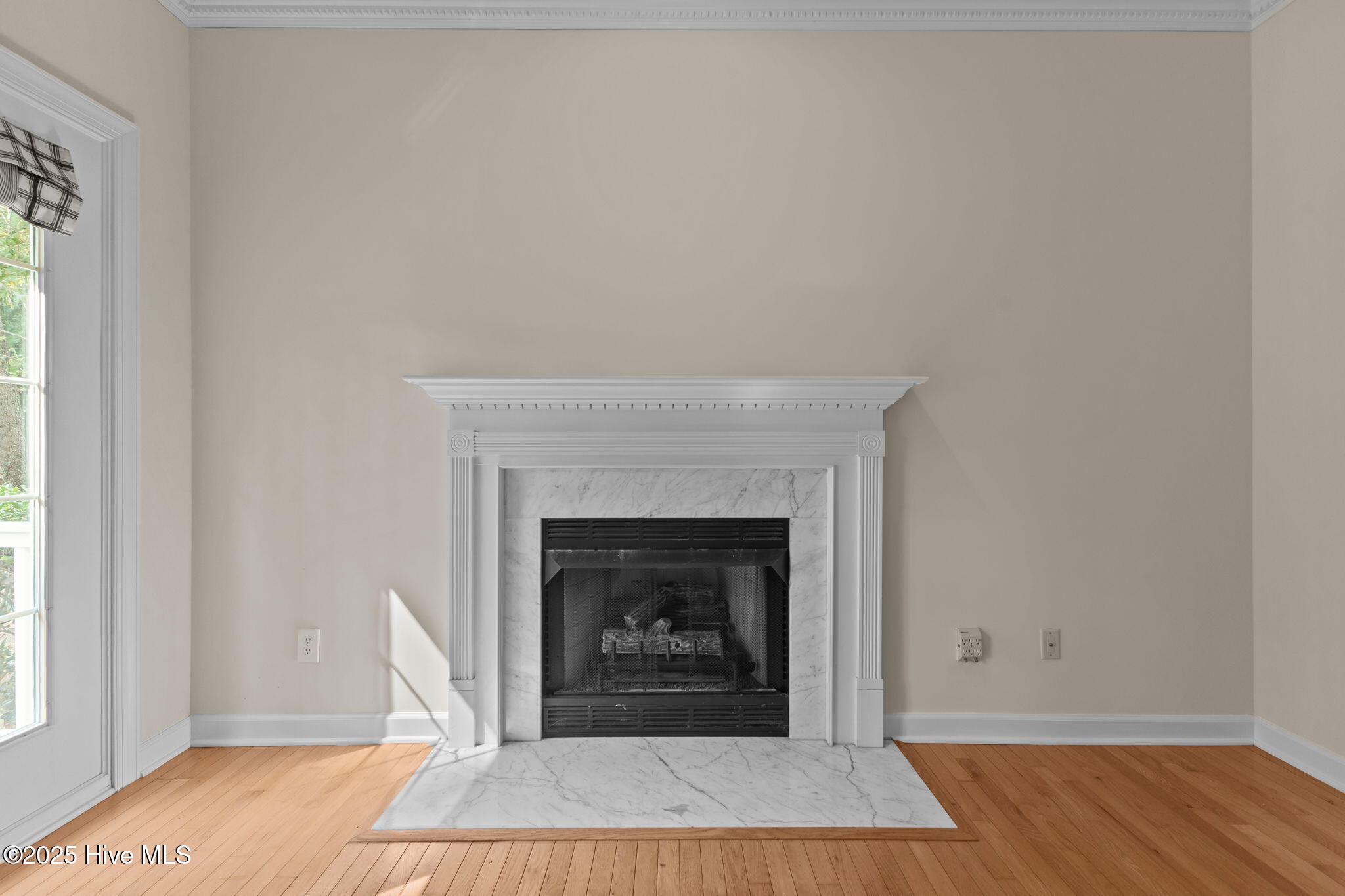 9-web-or-mls-AZ3A7845