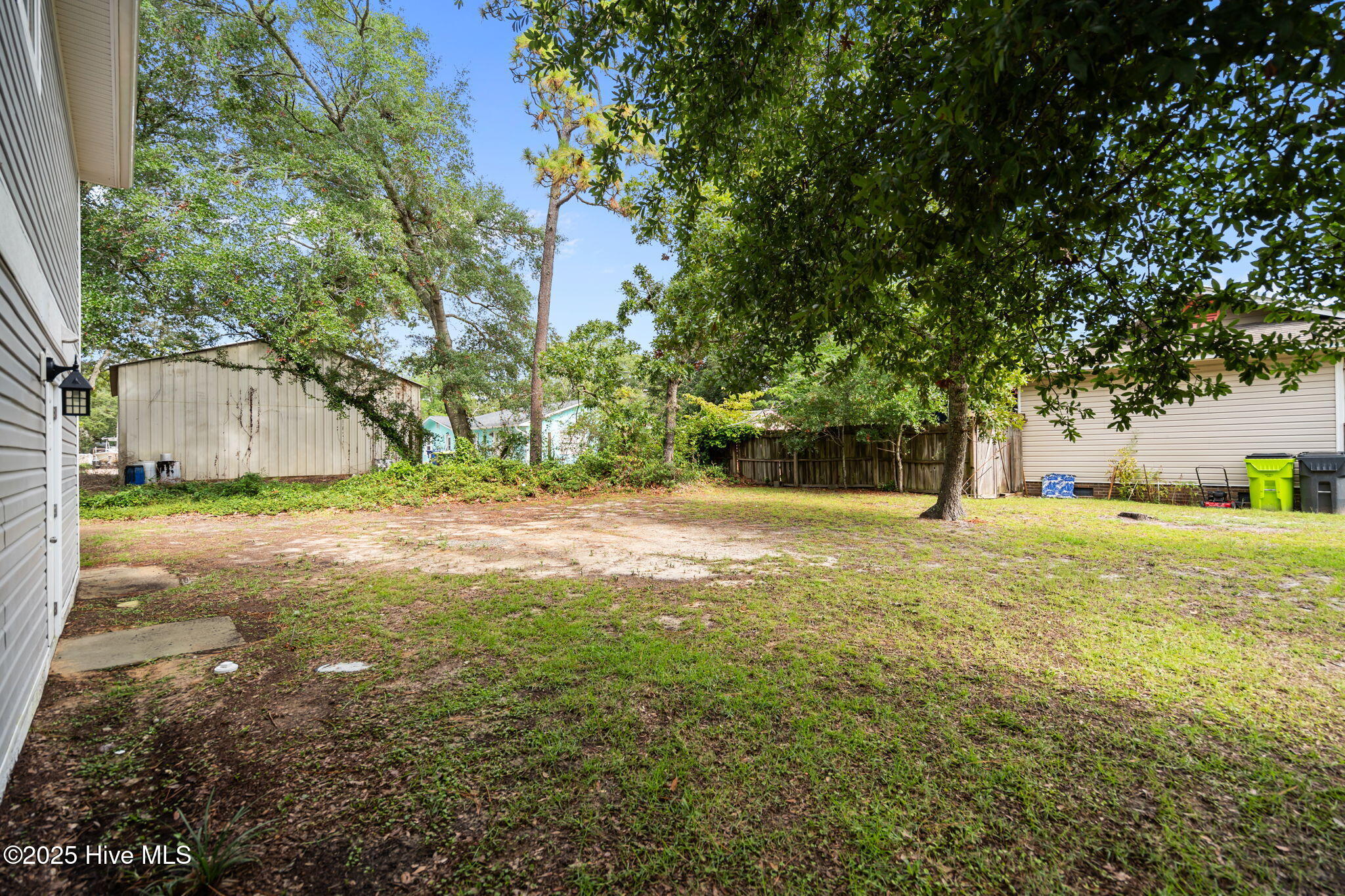 100523824 | Photo 61