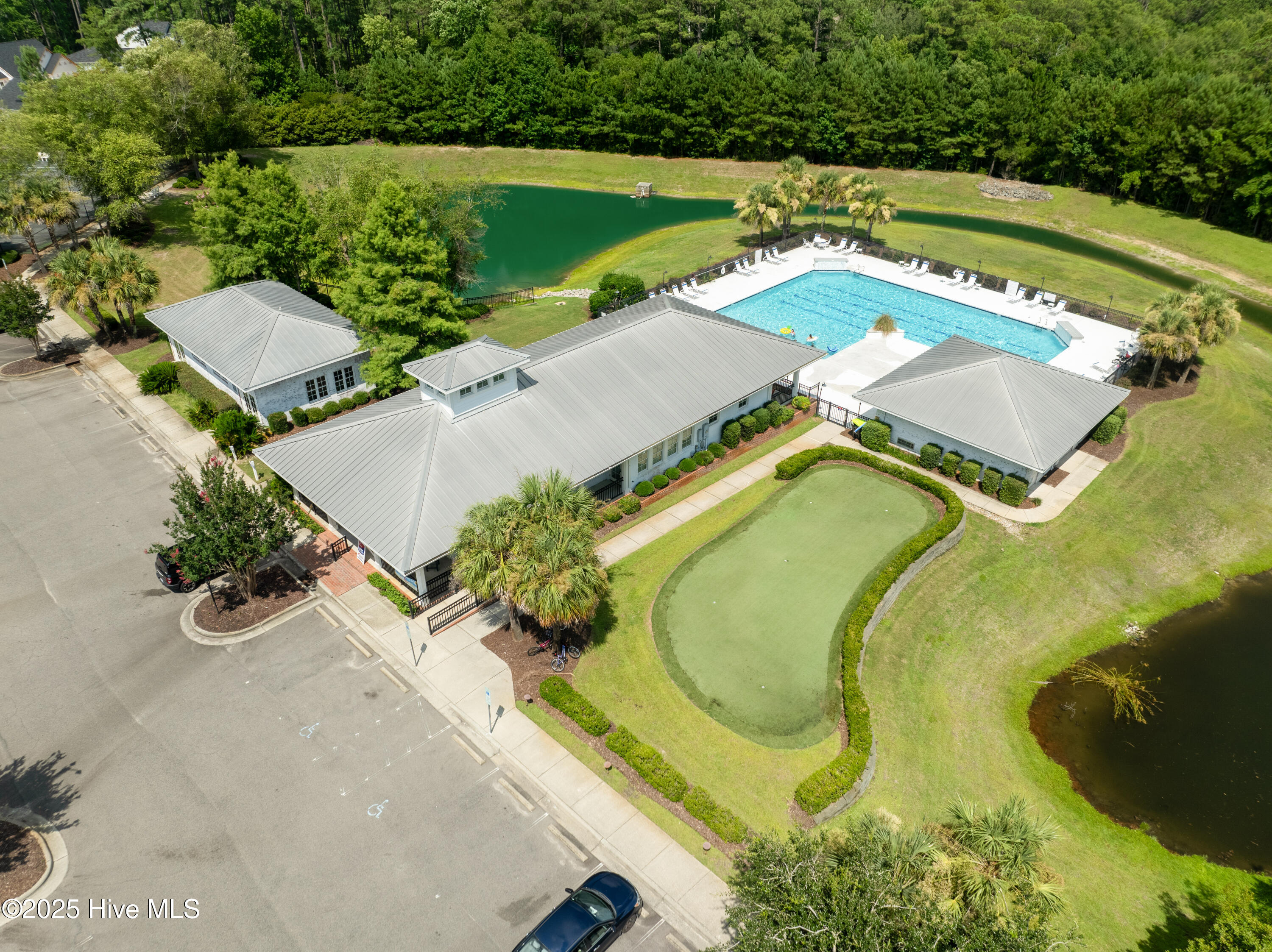 100487314 | Photo 11