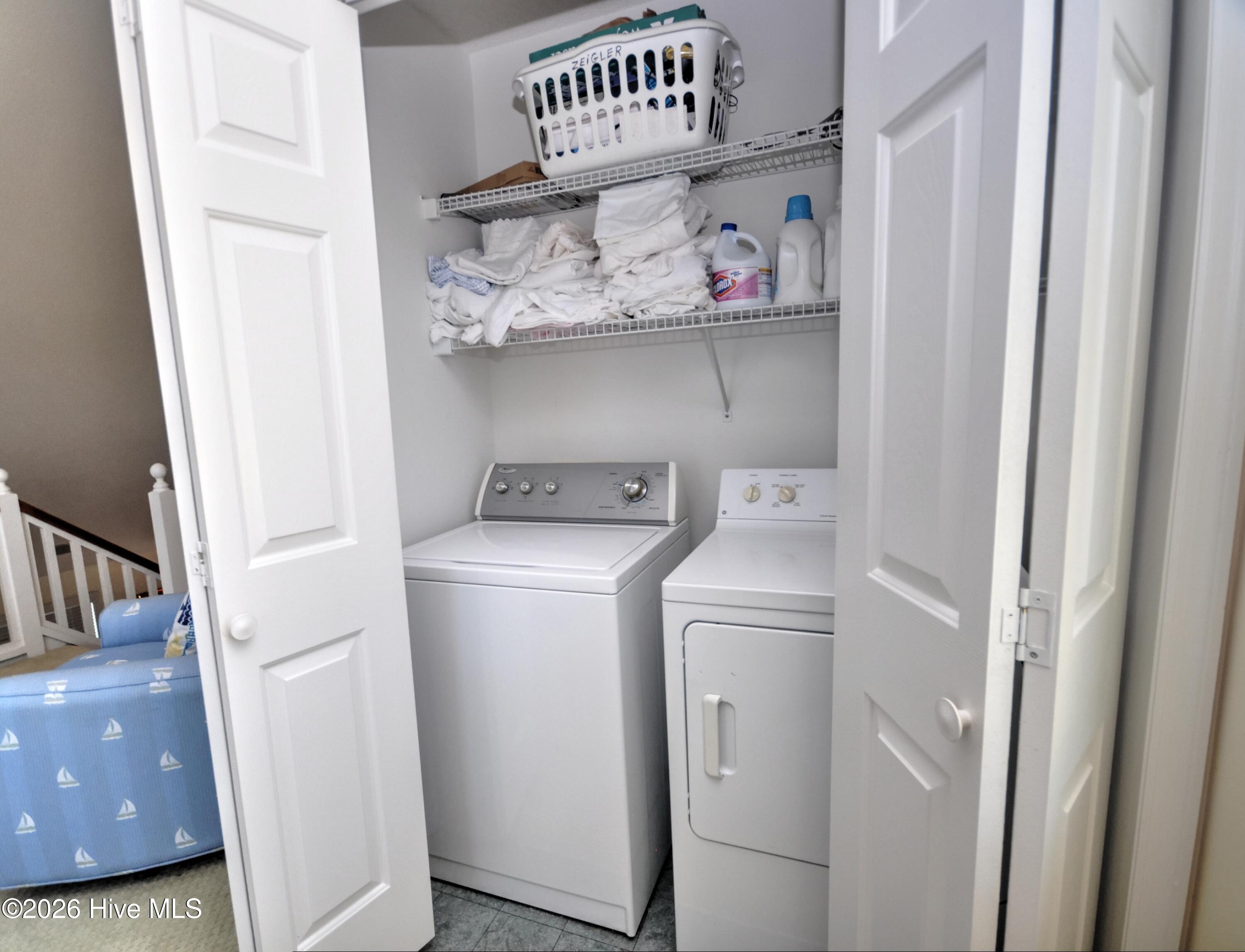 100549802 | Photo 42