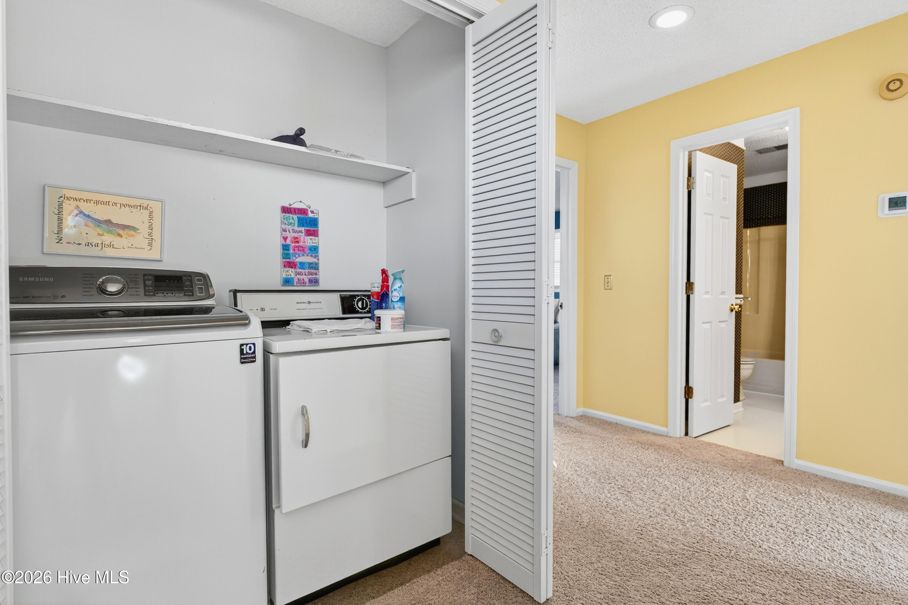 100558876 | Photo 26