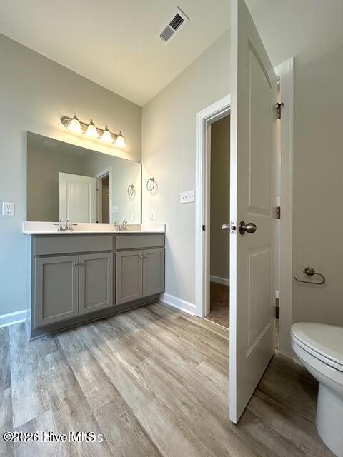 100563392 | Photo 14