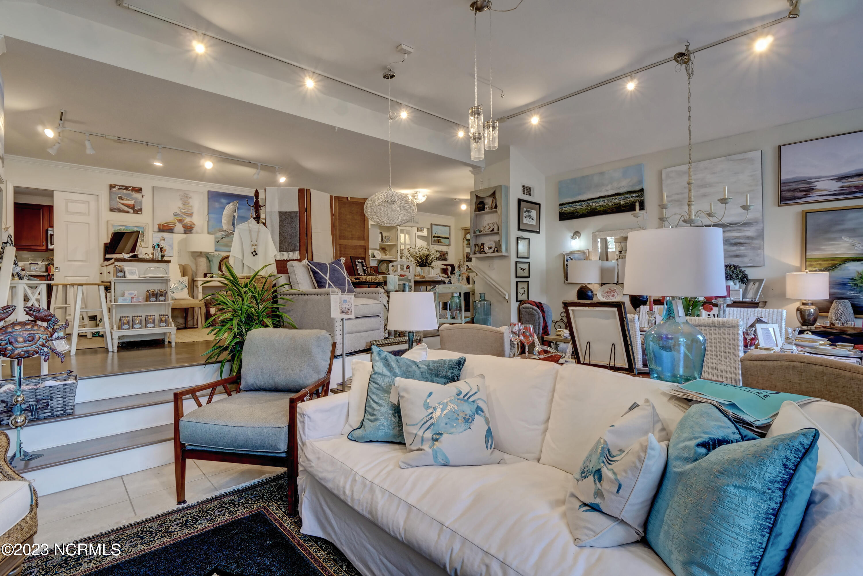 100516487 | Photo 18