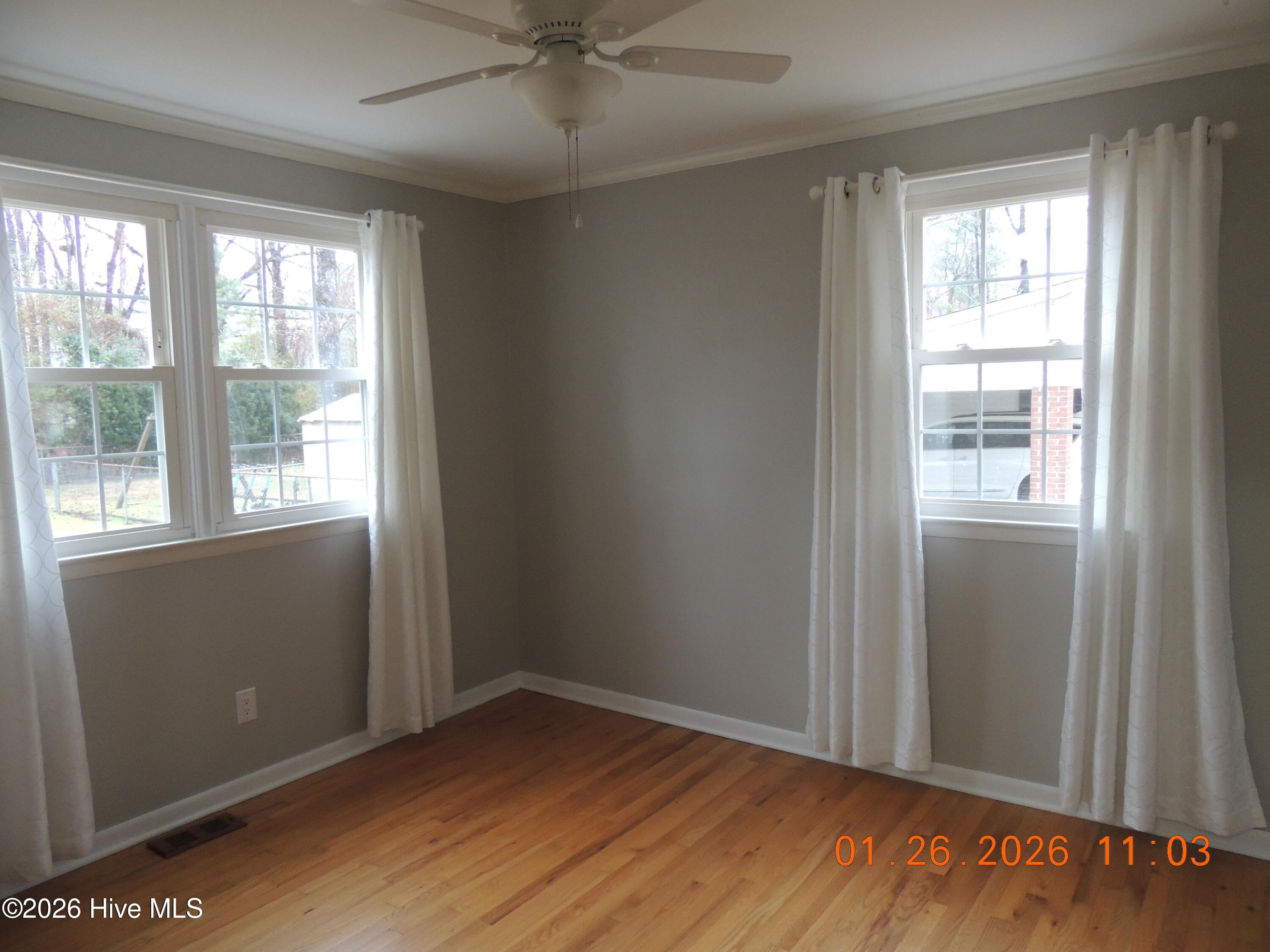 100551473 | Photo 22