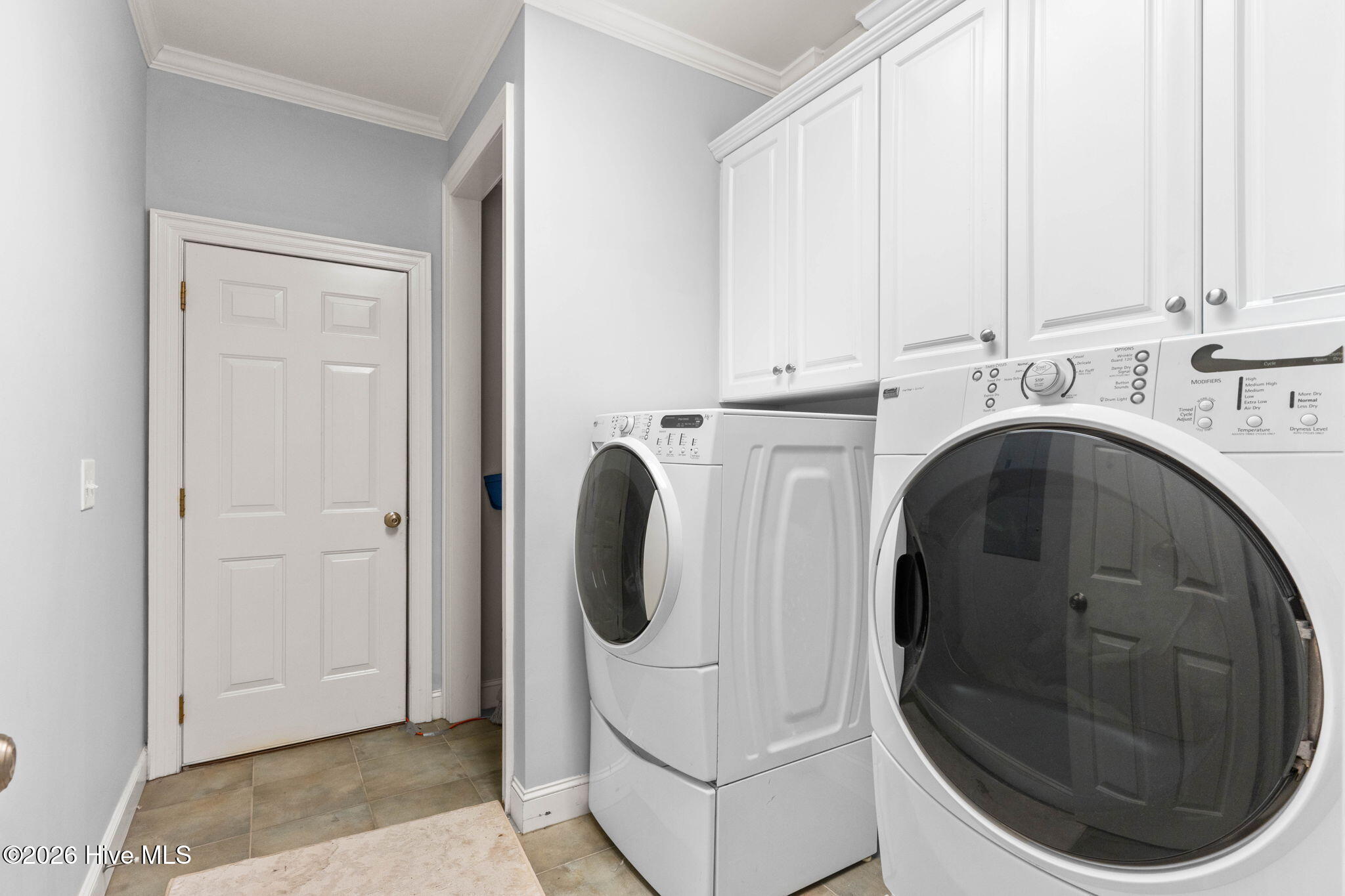 100560894 | Photo 31