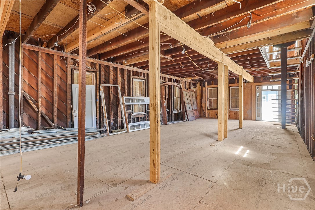 423 W 42nd Street, Savannah, GA 31401 Listing Photo  17