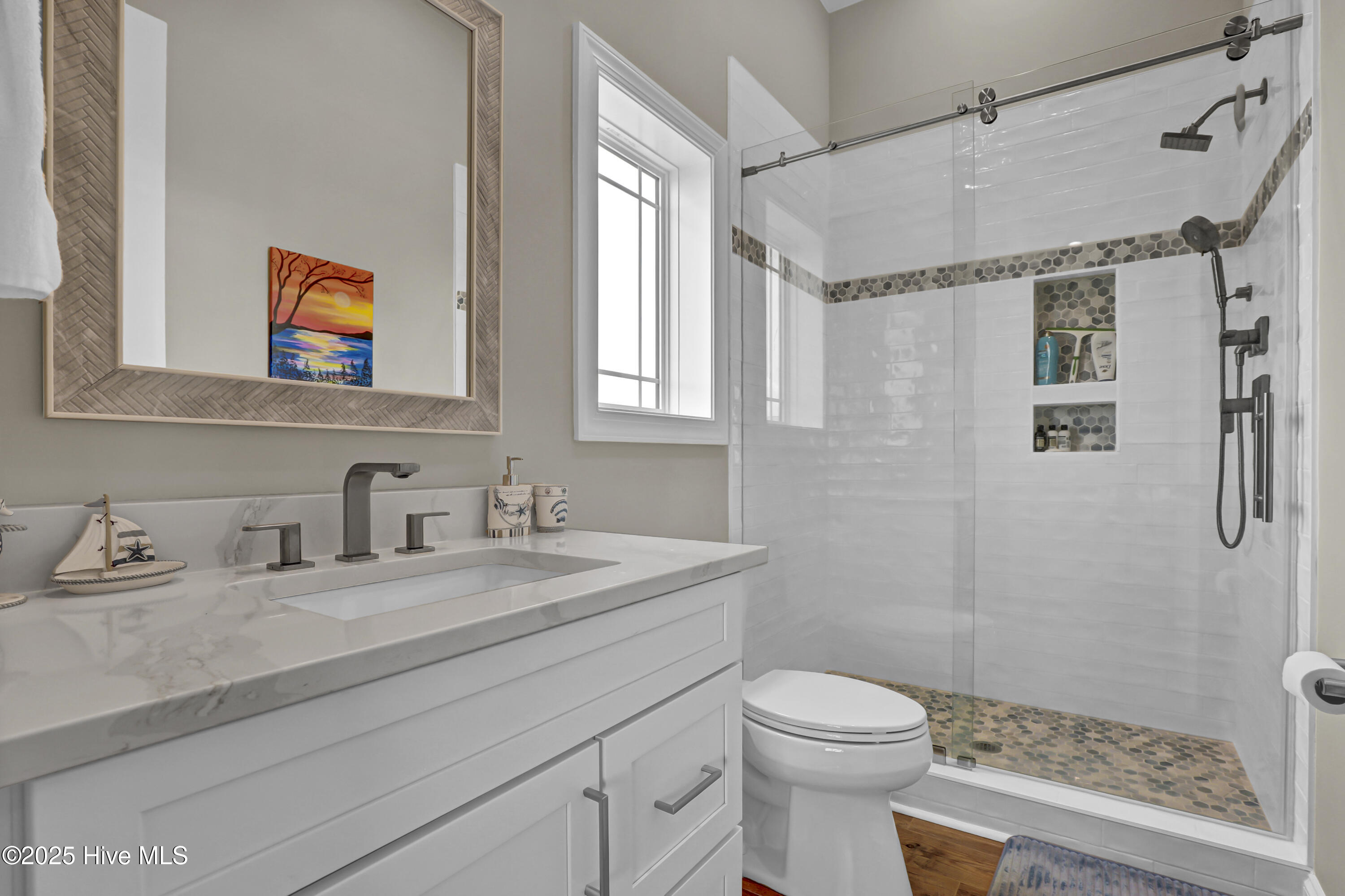 100503420 | Photo 15