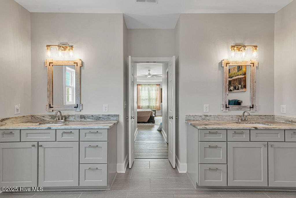 1560 White Oak River Road,Maysville