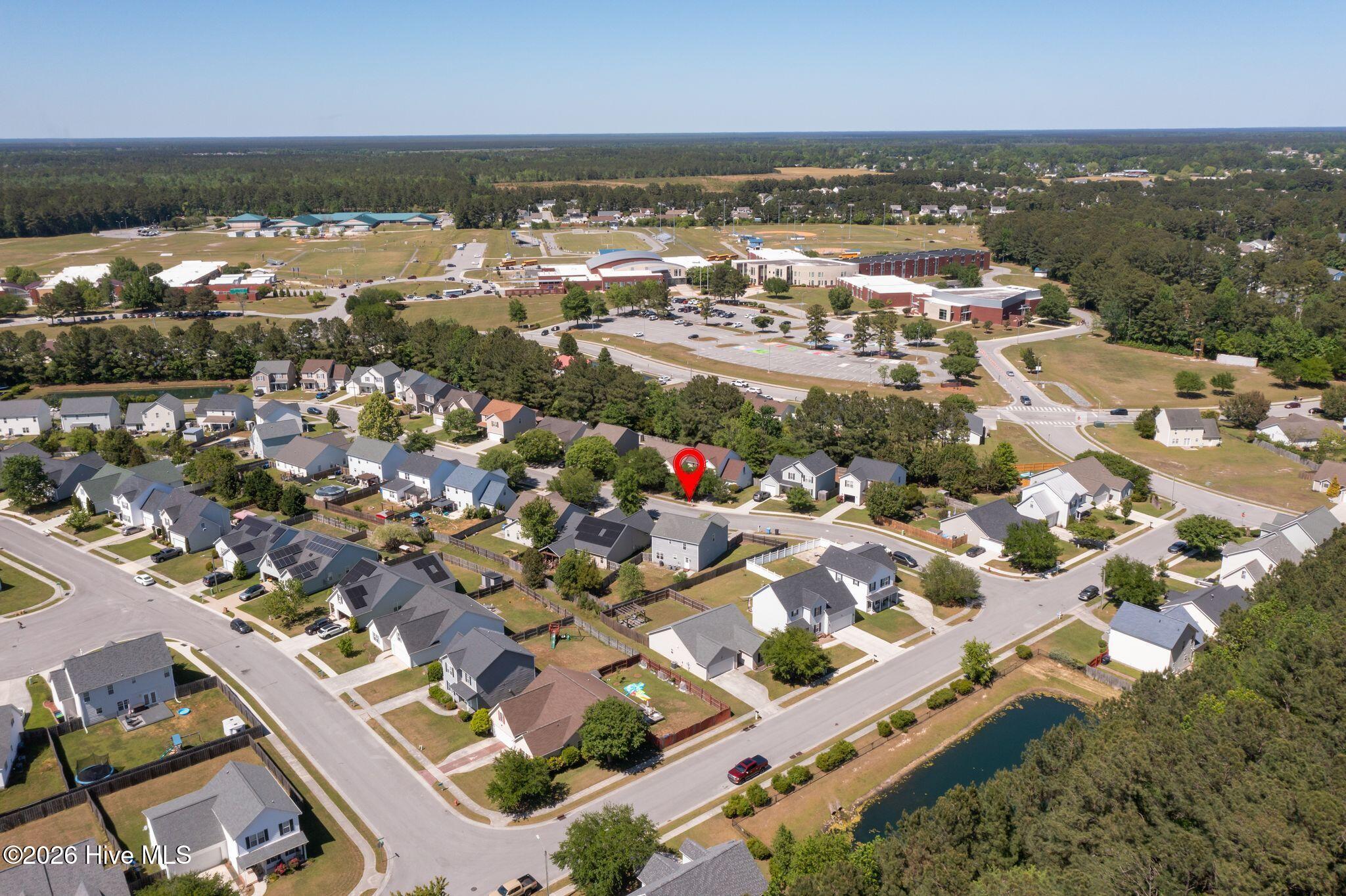 100569961 | Photo 51