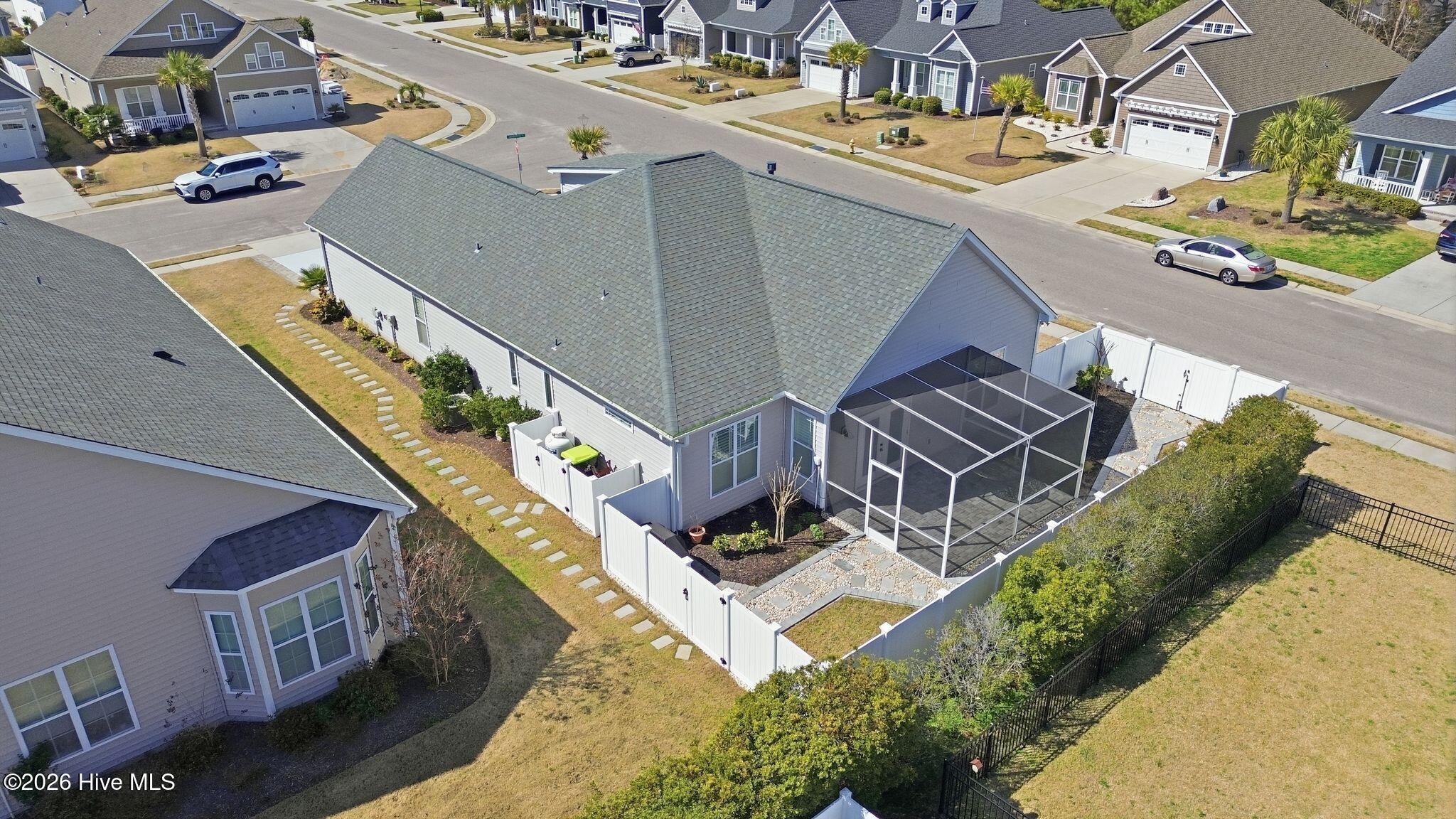 100559439 | Photo 89