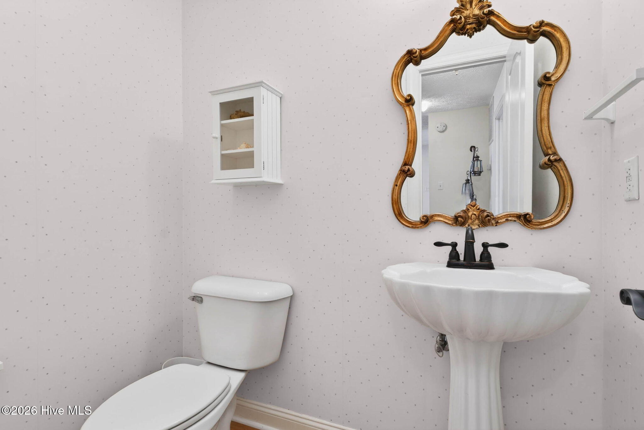 100570658 | Photo 36