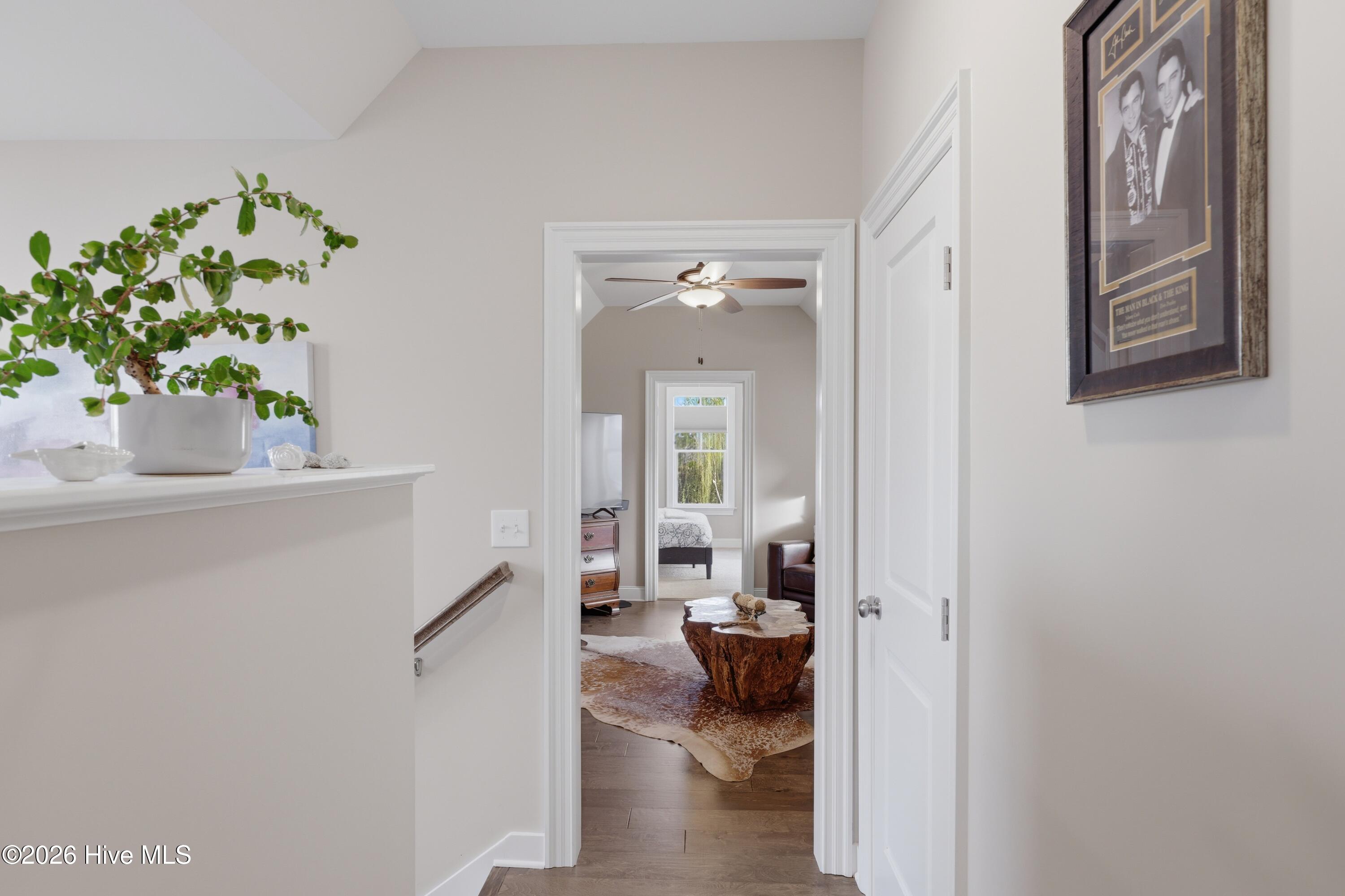 100560697 | Photo 51