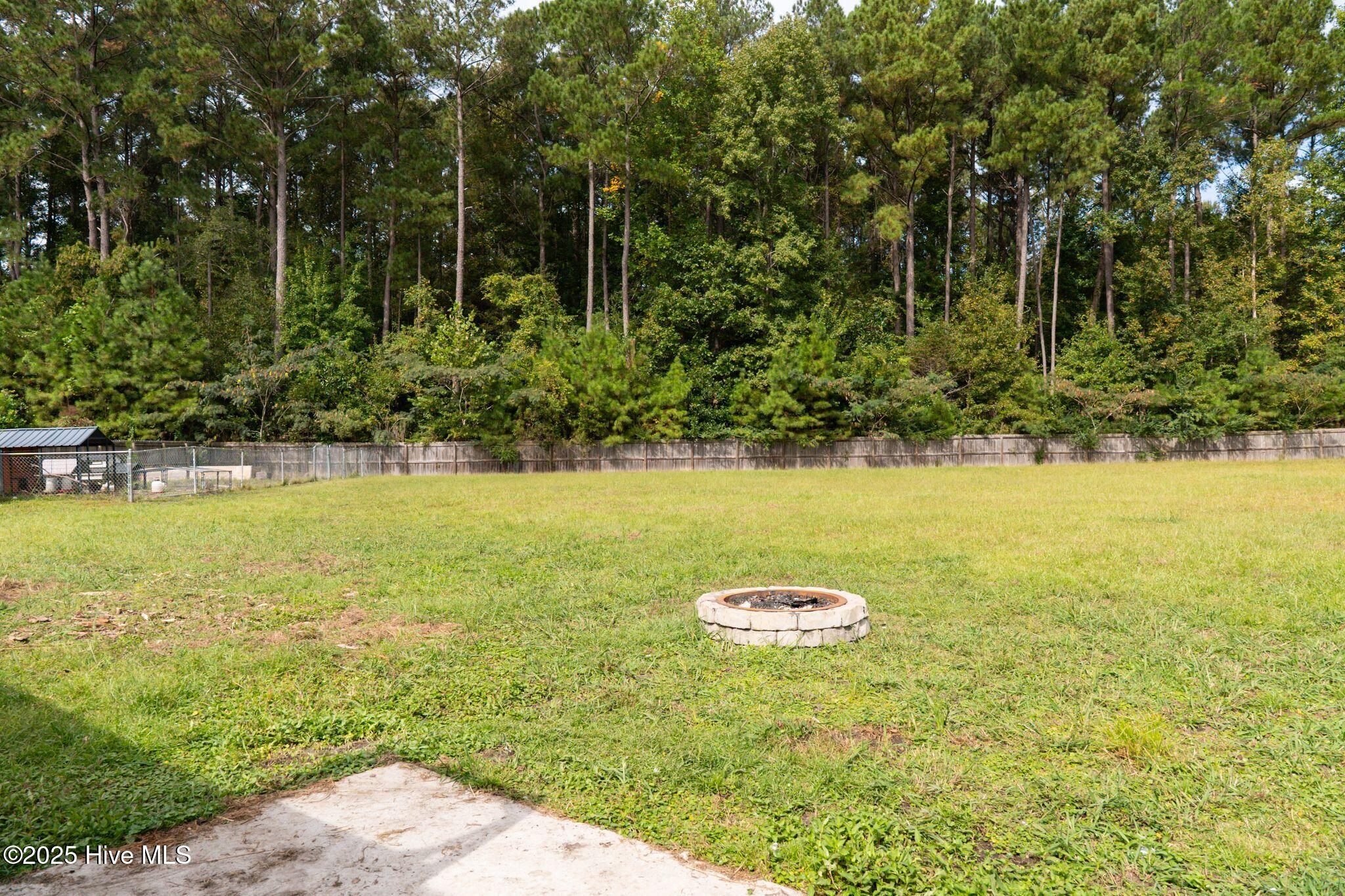 117 Quail Hollow Drive, Jacksonville, NC 28540 – photo 22: 117 Quail Hollow-29