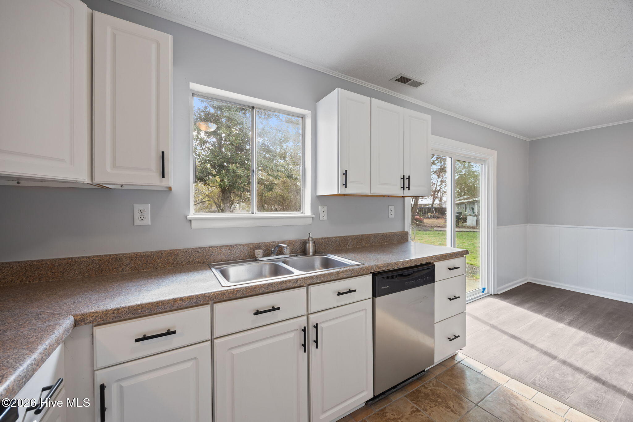 100559433 | Photo 29