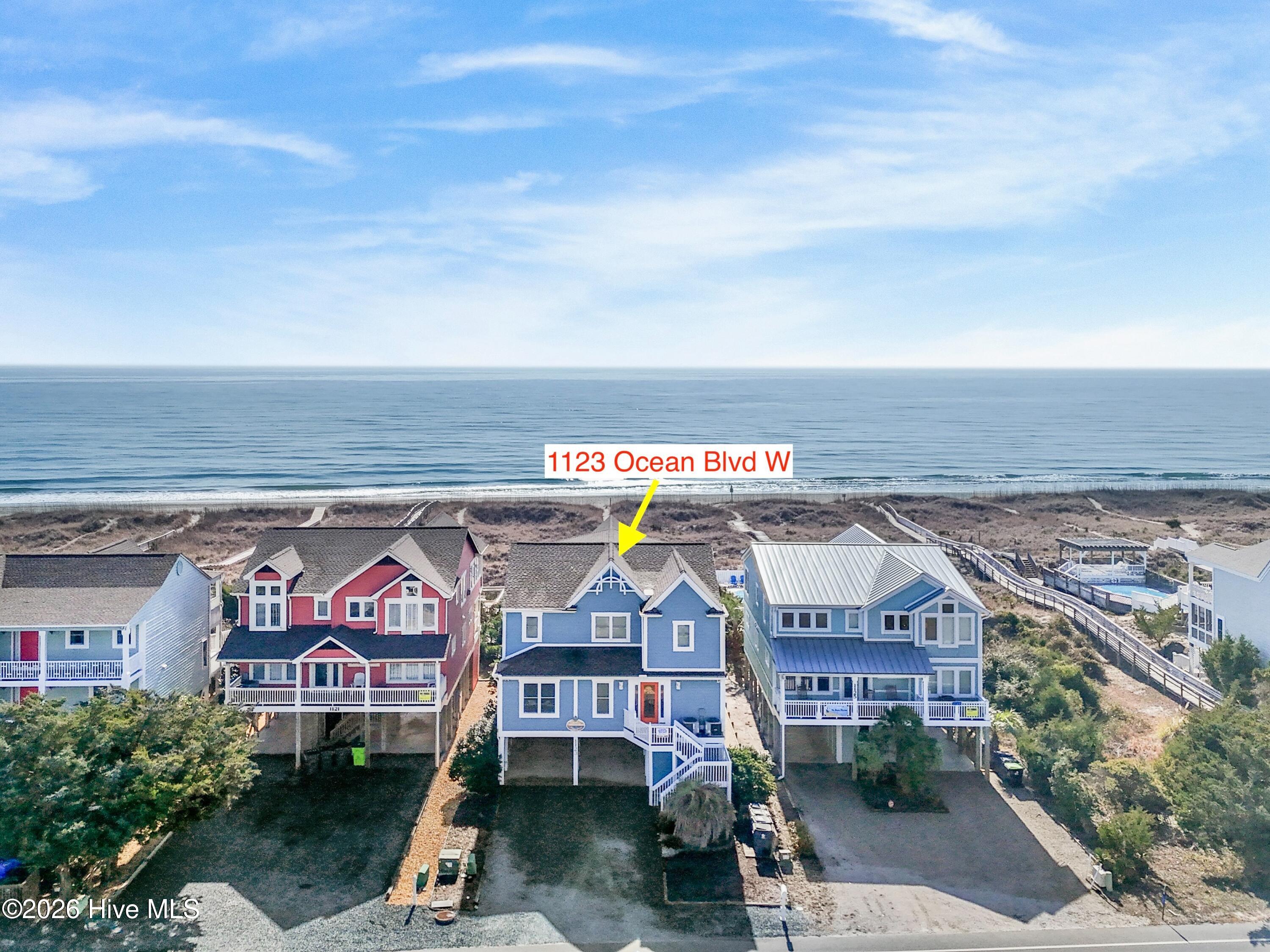 100548422 | Photo 74