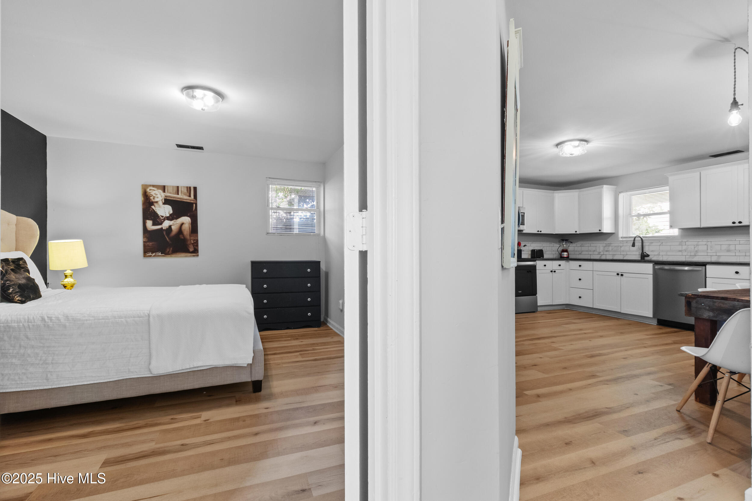 100534500 | Photo 27