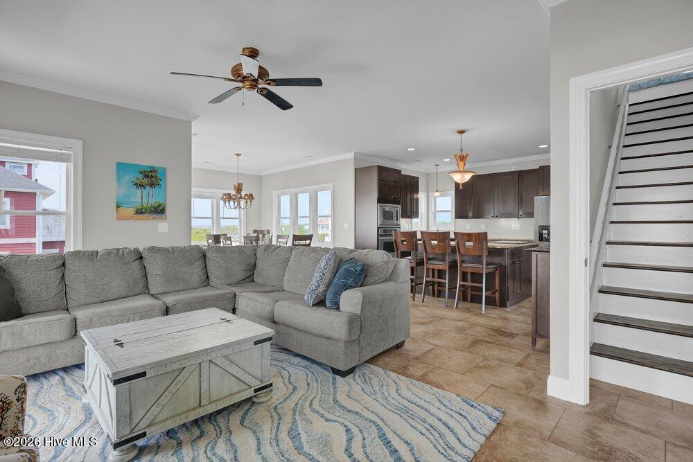 100567511 | Photo 13