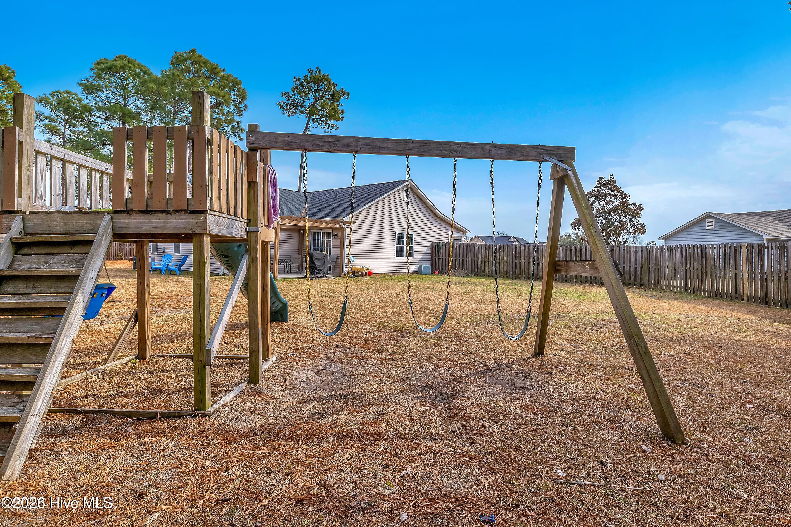 100556302 | Photo 29