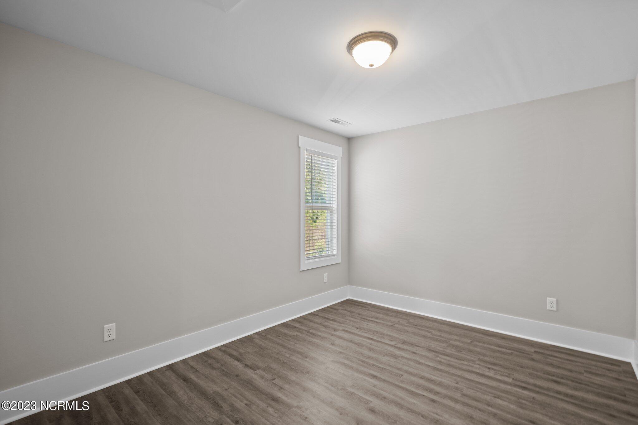 100545578 | Photo 34