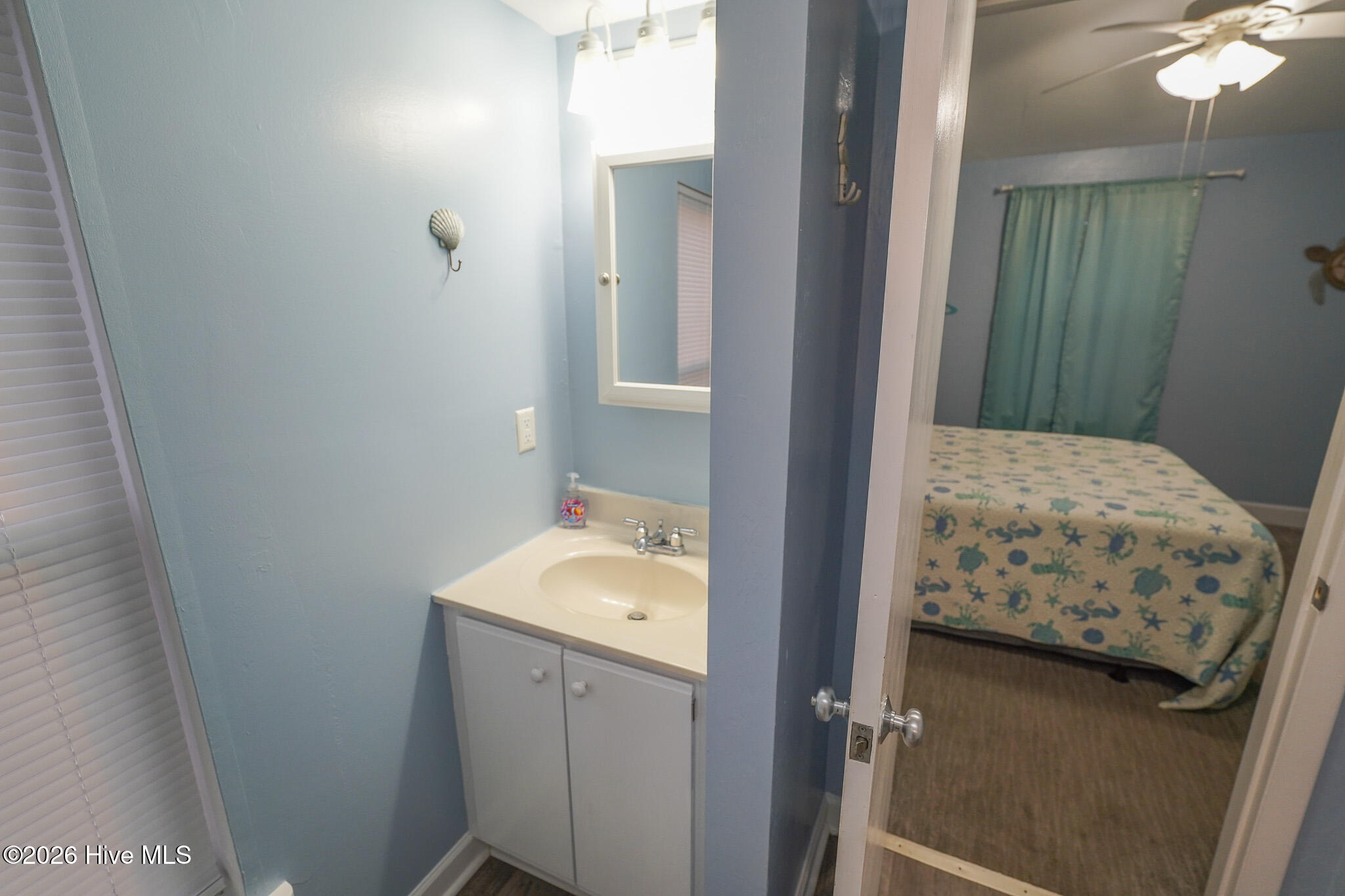 100548076 | Photo 10