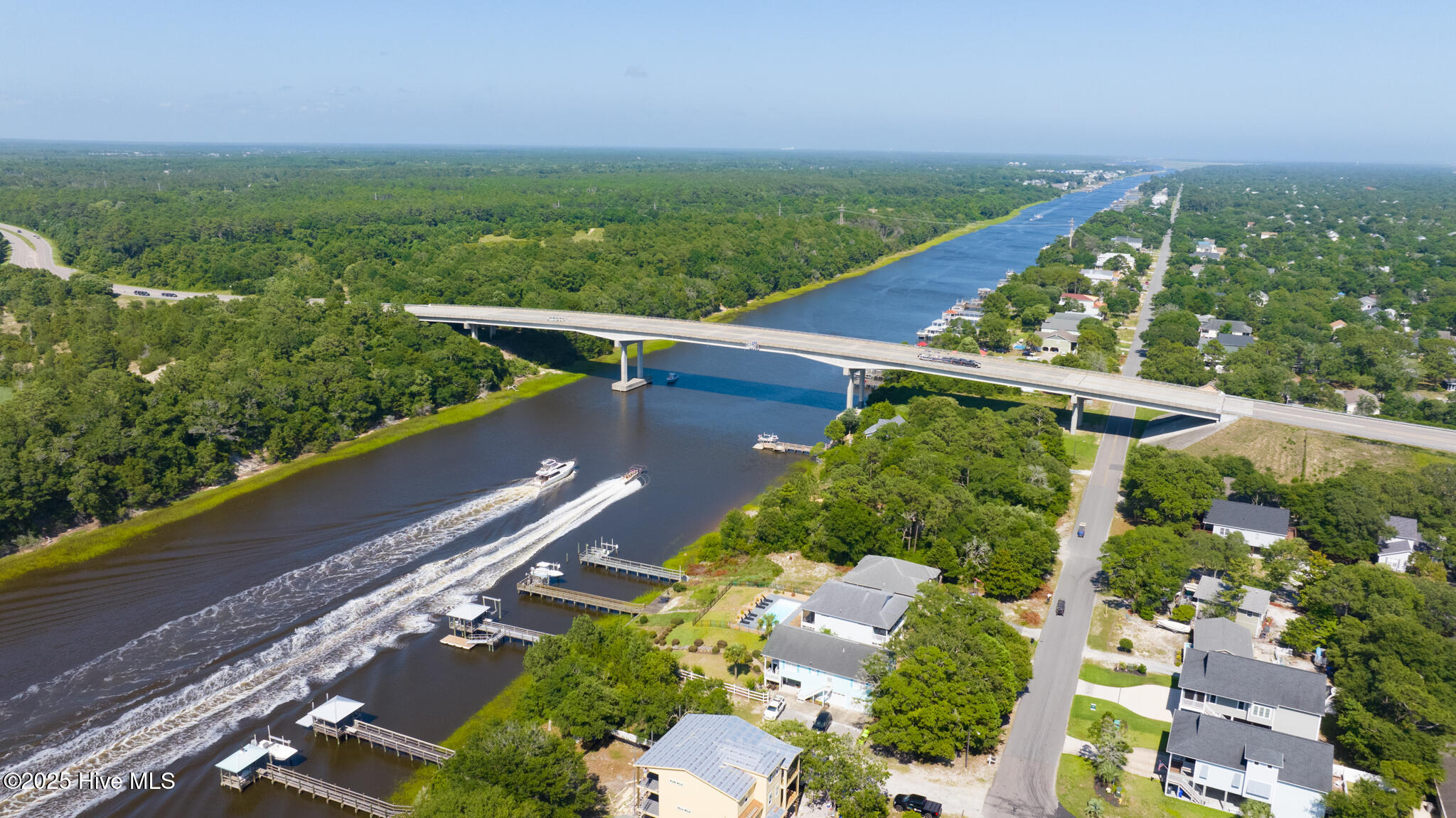 100514744 | Photo 14