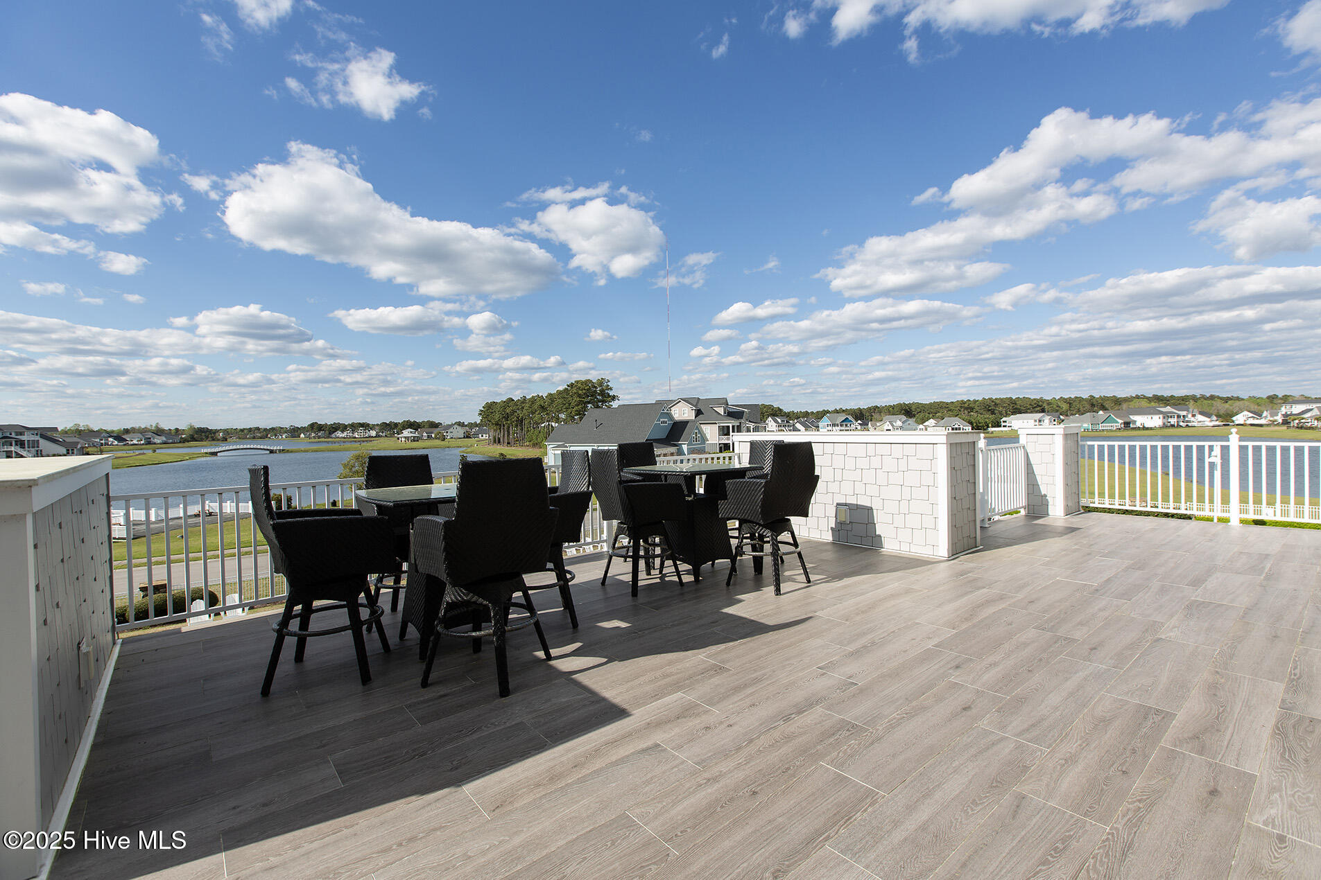 100484964 | Photo 50